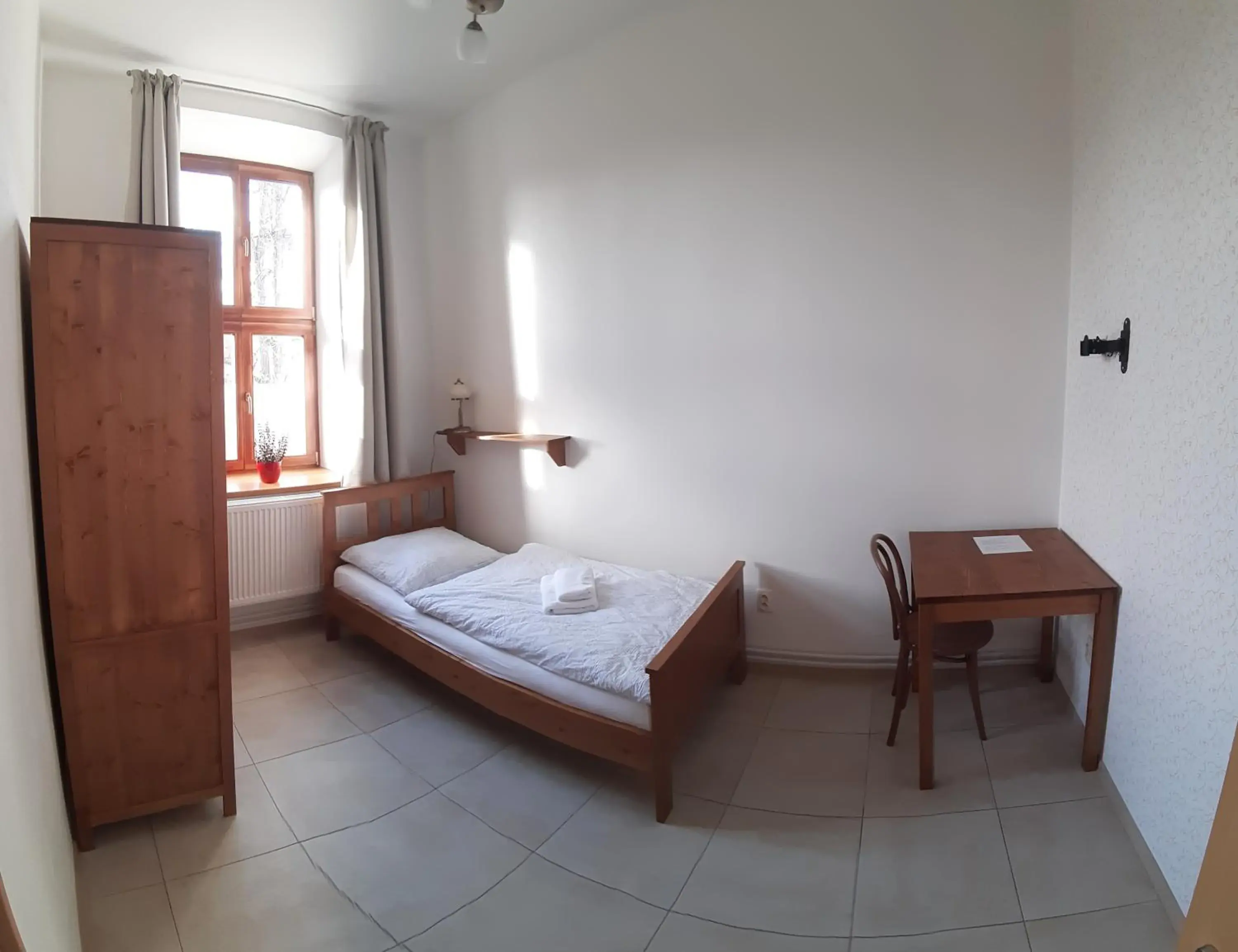 Single Room with Shared Shower and Toilet - single occupancy in Penzion a restaurace U Hájků Single Room with Shared Shower and Toilet - single occupancy in Penzion a restaurace U Hájků