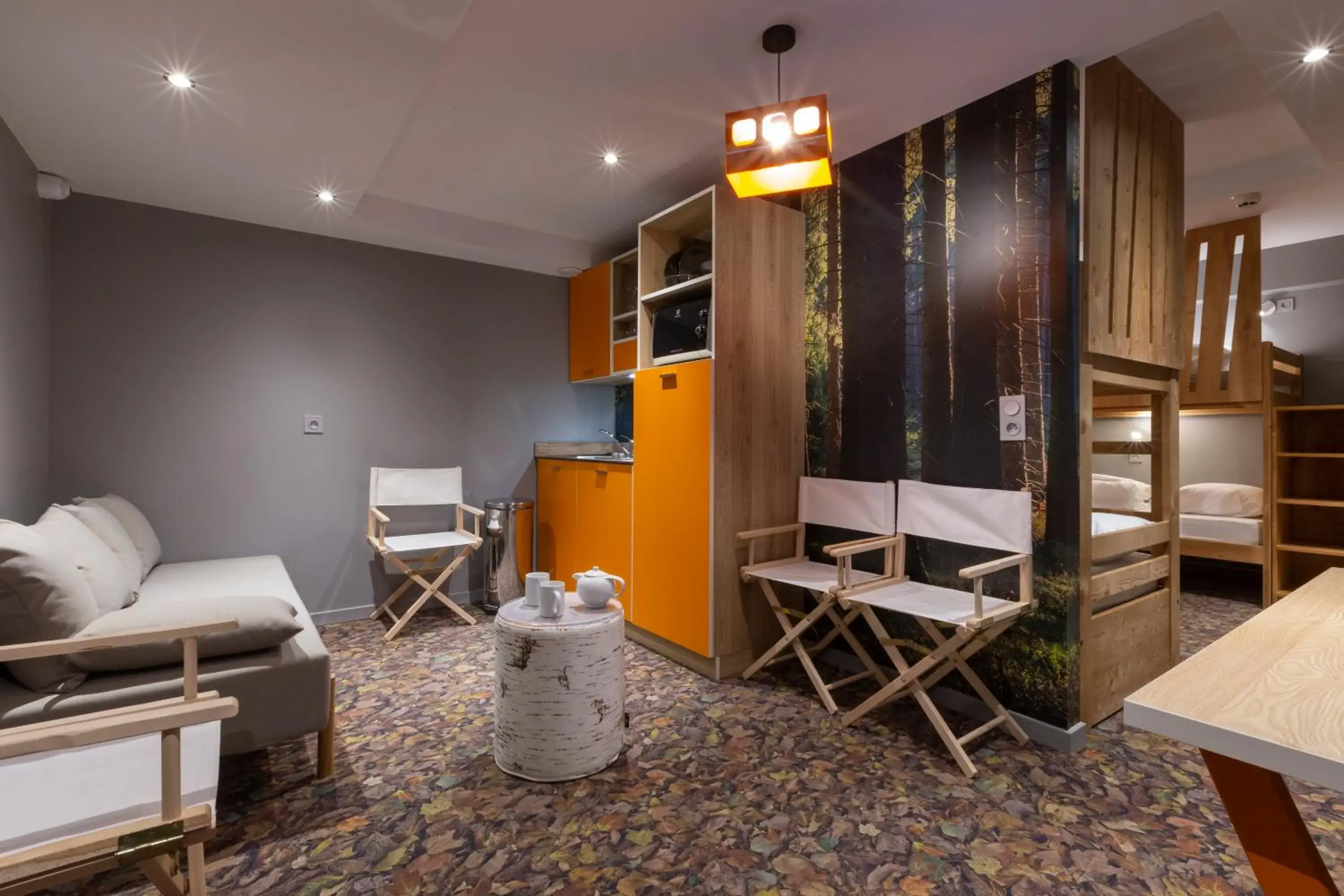 Single Bed in 4-Bed Dormitory Room in Hotel Base Camp Lodge - Bourg Saint Maurice Single Bed in 4-Bed Dormitory Room in Hotel Base Camp Lodge - Bourg Saint Maurice