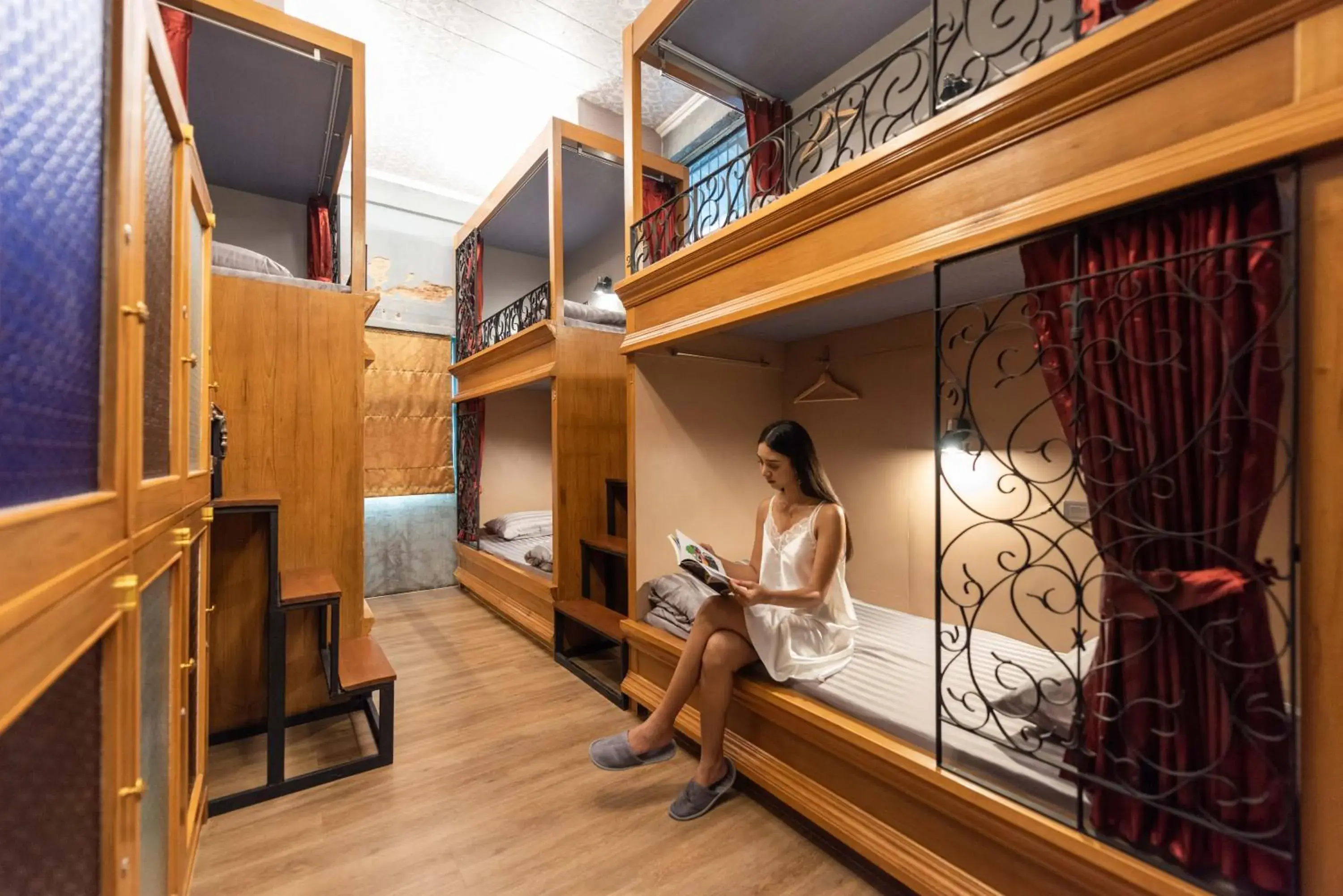 Bunk Bed in Female Dormitory Room in Tepbunthom Hostel Bunk Bed in Female Dormitory Room in Tepbunthom Hostel