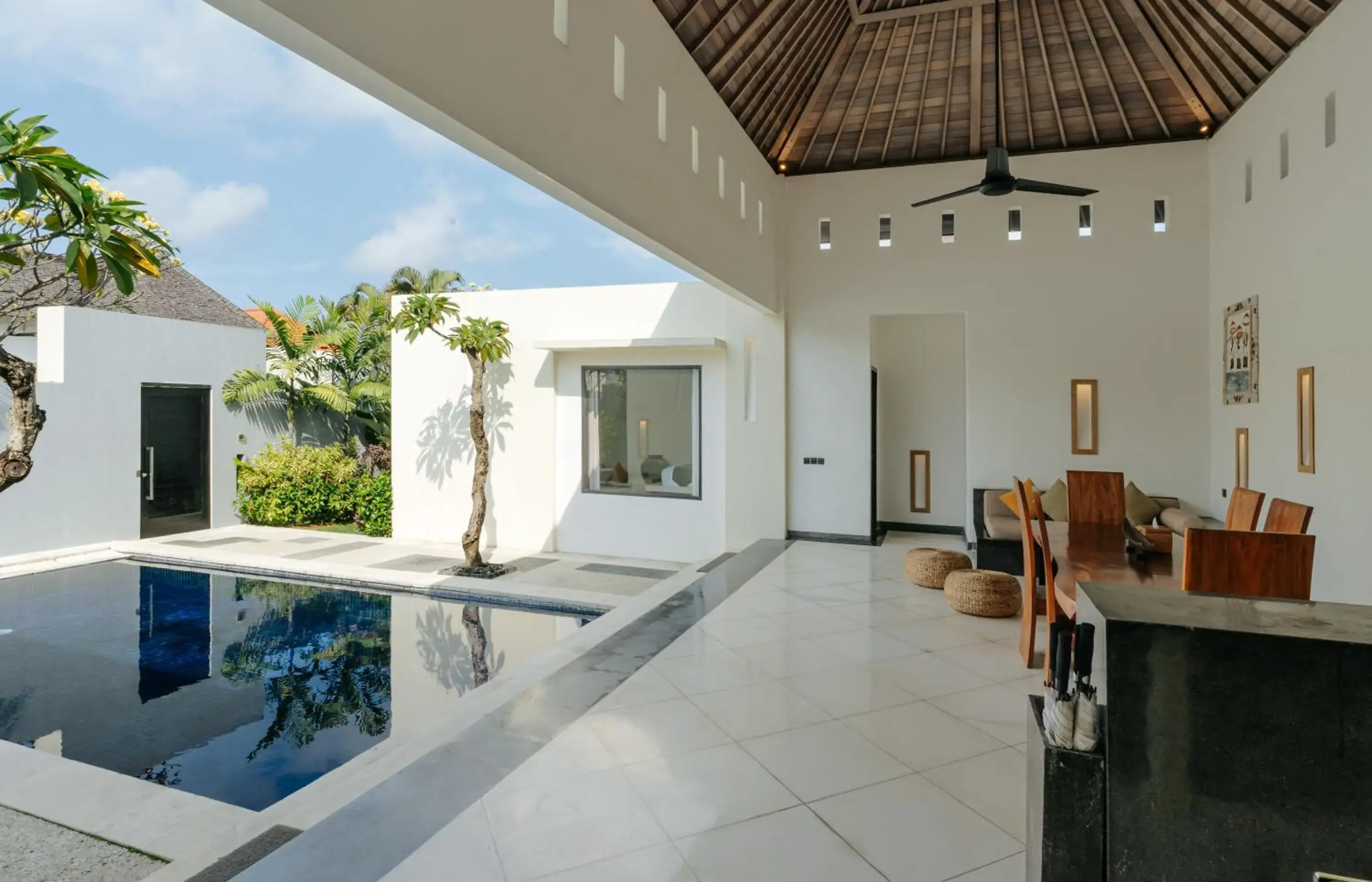 Two-Bedroom Villa with Private Pool in The Seminyak Suites Private Villas Two-Bedroom Villa with Private Pool in The Seminyak Suites Private Villas