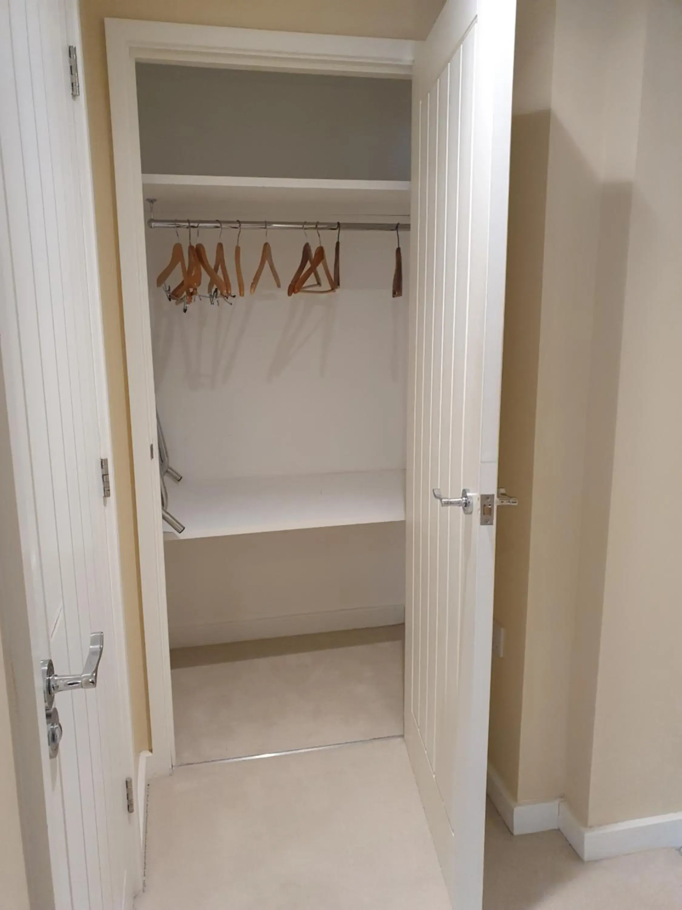 Superior King Room in The Kings Head Superior King Room in The Kings Head