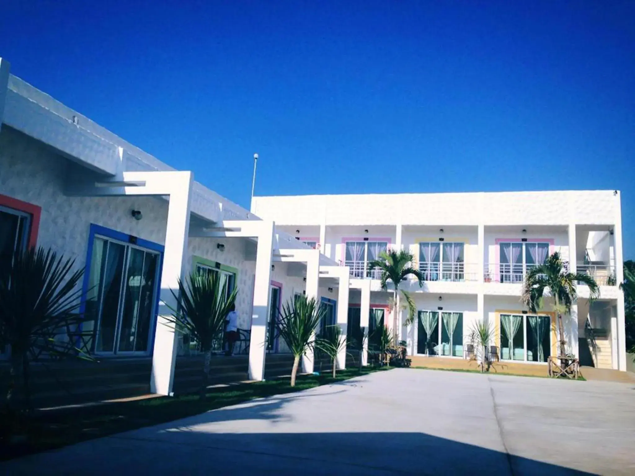 BaanChomJan @ Suanphung BaanChomJan @ Suanphung