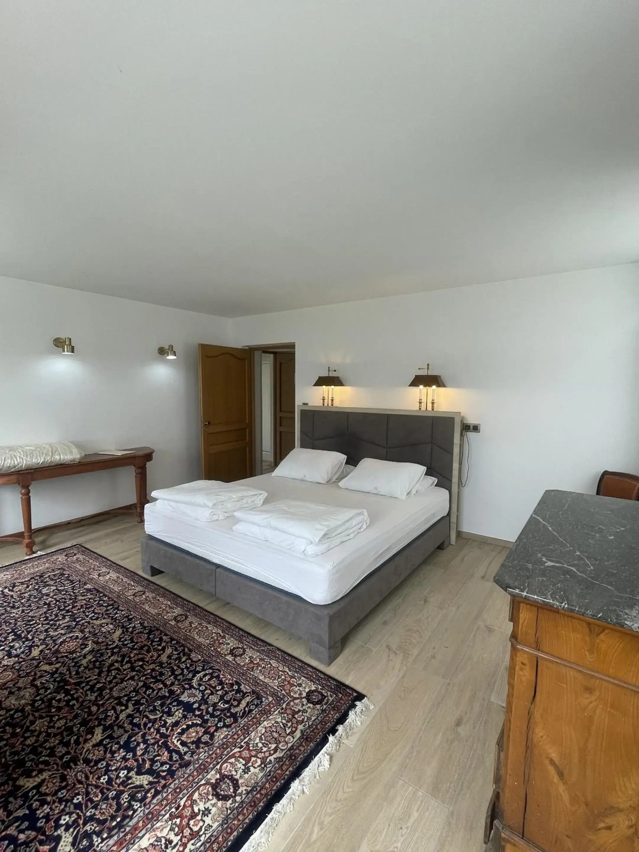Luxury Quadruple Room in Chateau de la Vieille Chapelle Luxury Quadruple Room in Chateau de la Vieille Chapelle