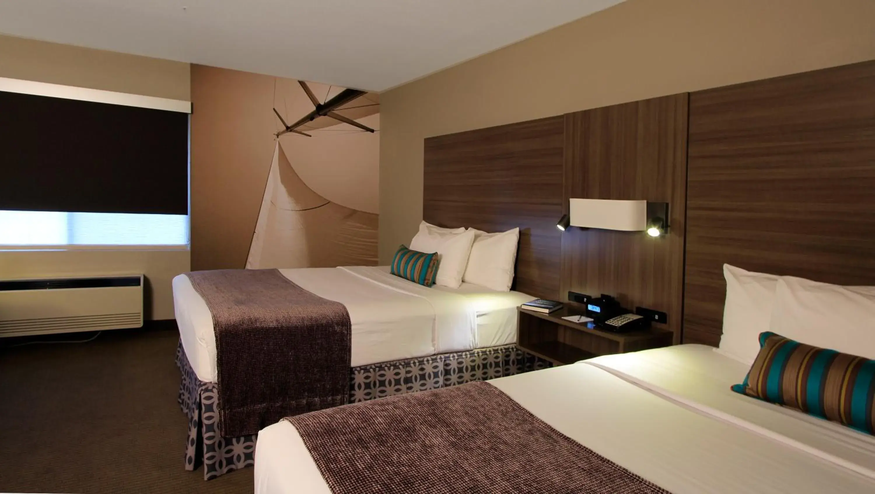 Double Queen Room with City View in Executive Inn & Suites Oakland Double Queen Room with City View in Executive Inn & Suites Oakland