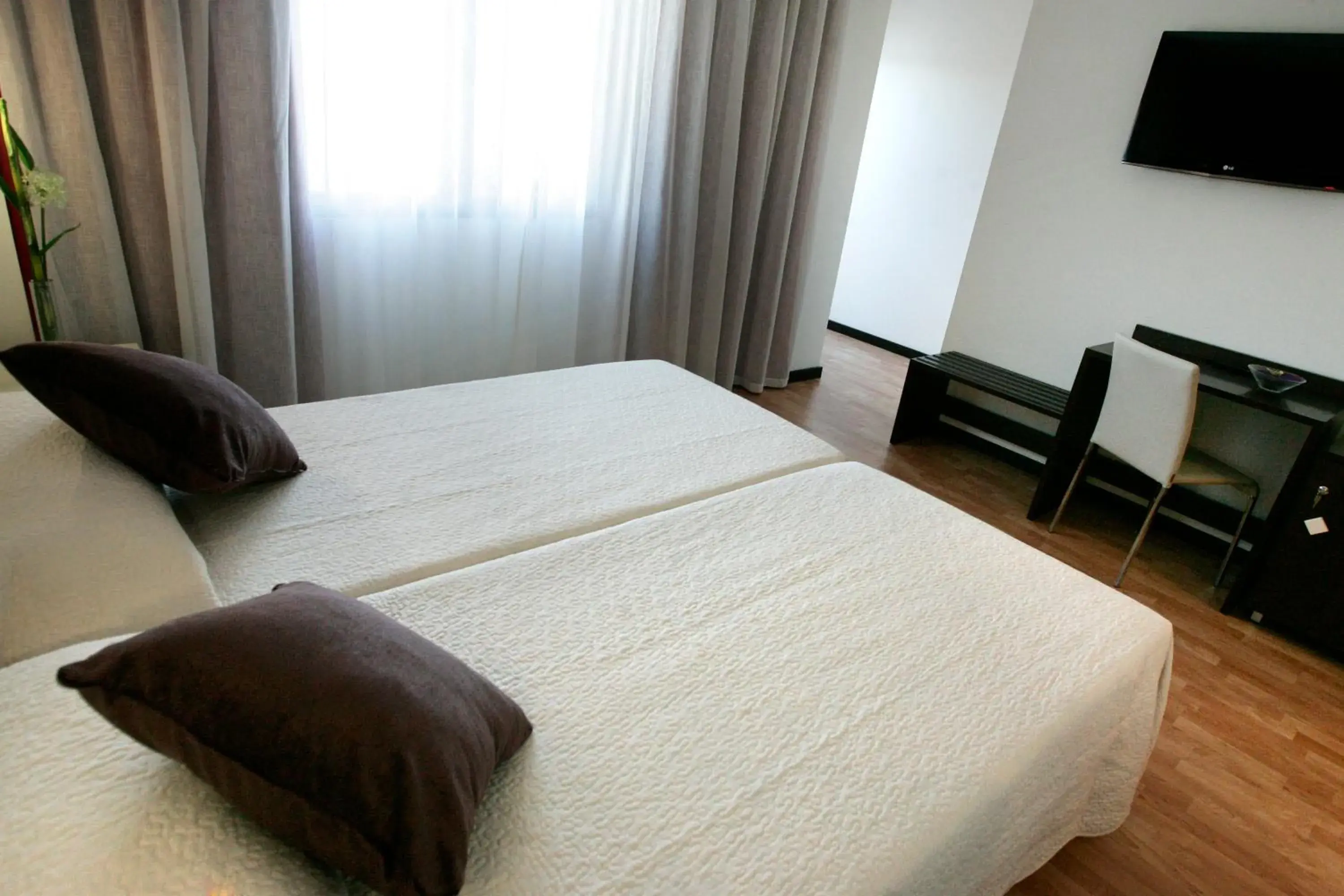 Double Room with Extra Bed (3 Adults) in Hotel La Bastida Double Room with Extra Bed (3 Adults) in Hotel La Bastida