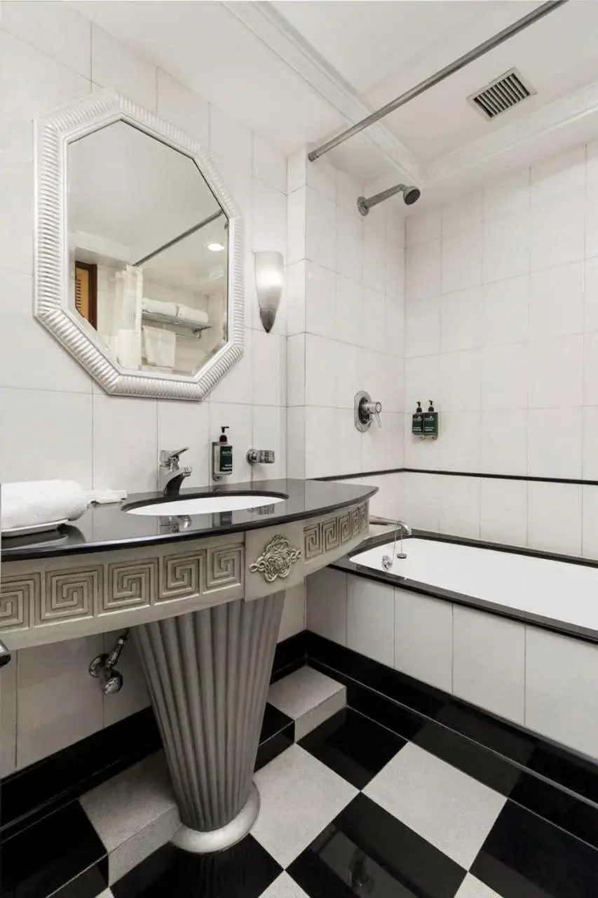 Deluxe room in Sarovar Portico Kalupur Ahmedabad Deluxe room in Sarovar Portico Kalupur Ahmedabad