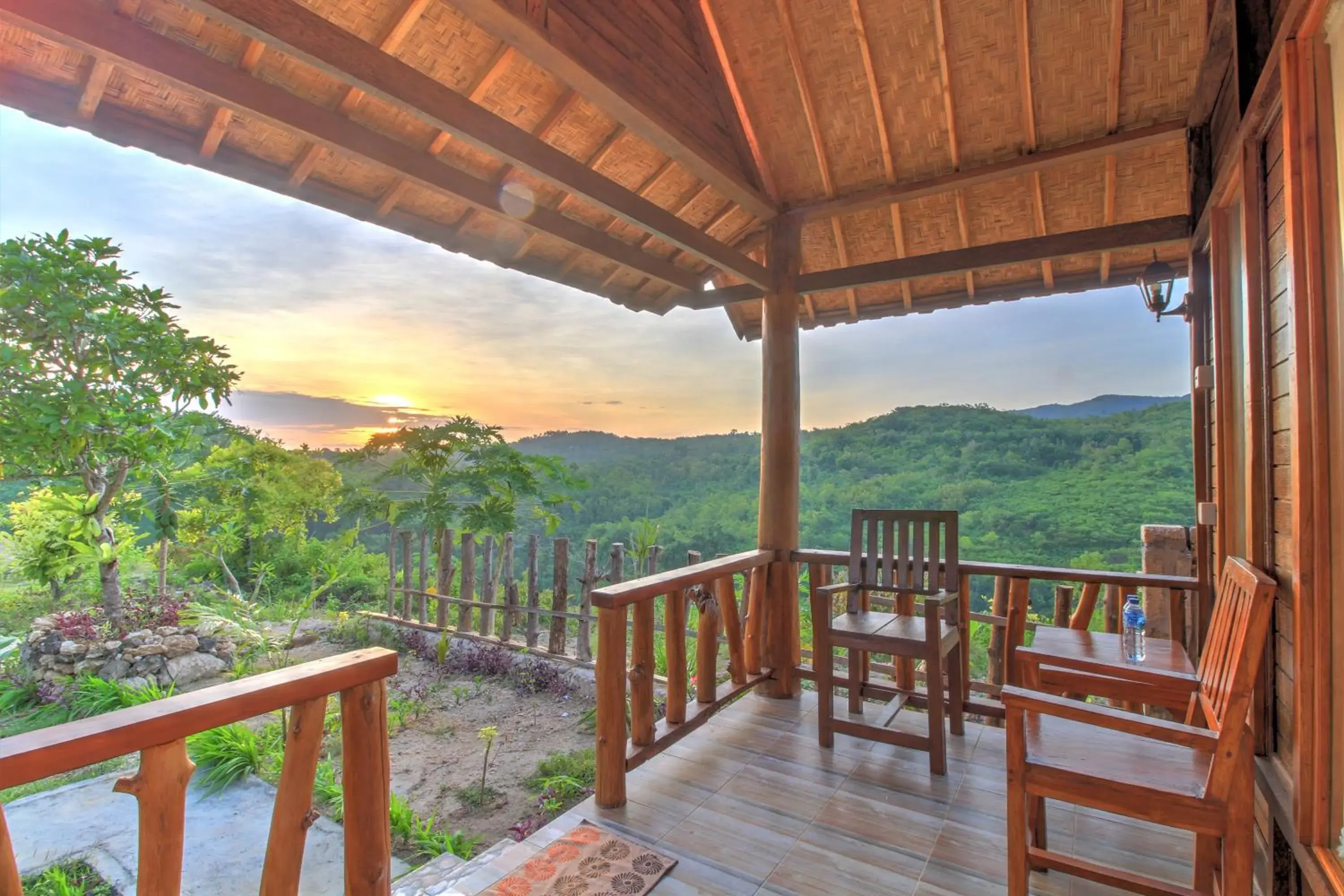 Double Room with Garden View in Ayu Hill Bungalows Double Room with Garden View in Ayu Hill Bungalows