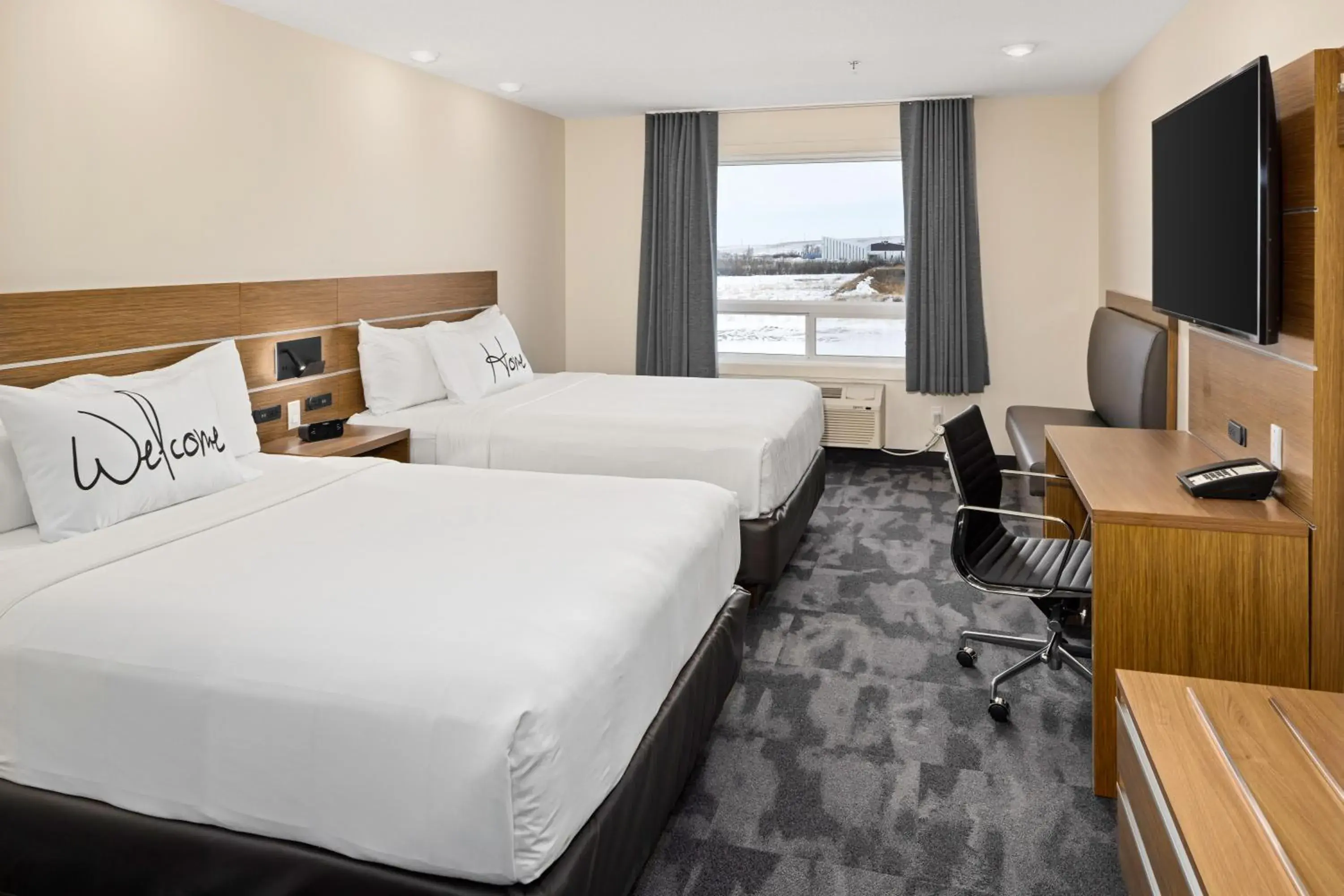 Queen Room with Two Queen Beds in Home Inn & Suites - Swift Current Queen Room with Two Queen Beds in Home Inn & Suites - Swift Current