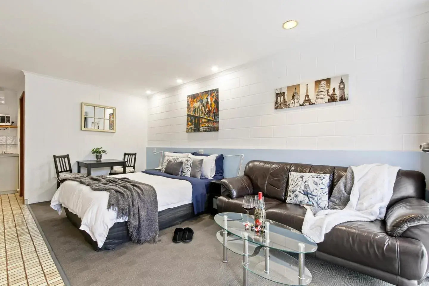 Deluxe Queen Room in Sandbar Motel Deluxe Queen Room in Sandbar Motel