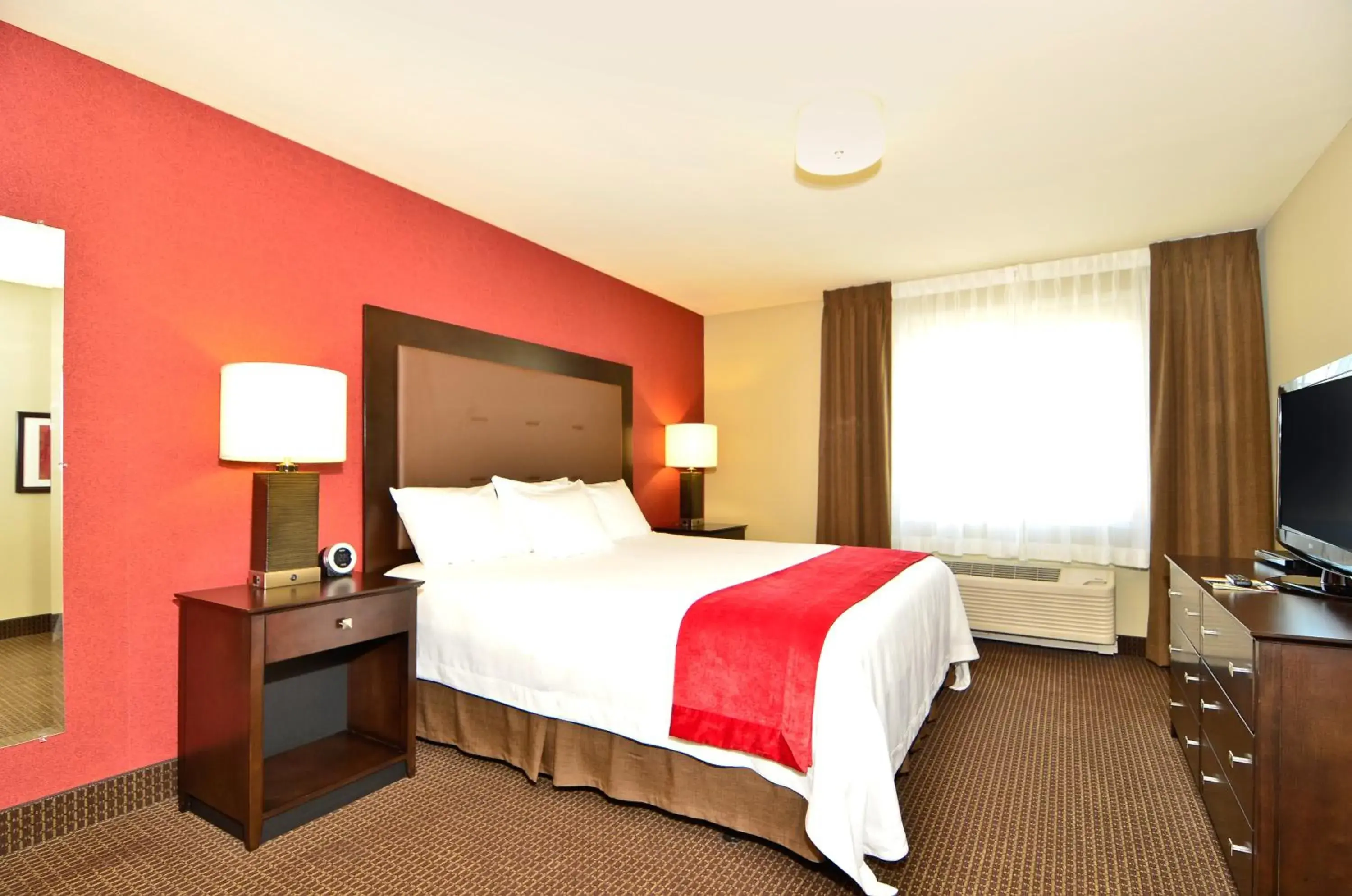 Standard King Suite - Non-Smoking in Hawthorn Suites by Wyndham Williston Standard King Suite - Non-Smoking in Hawthorn Suites by Wyndham Williston