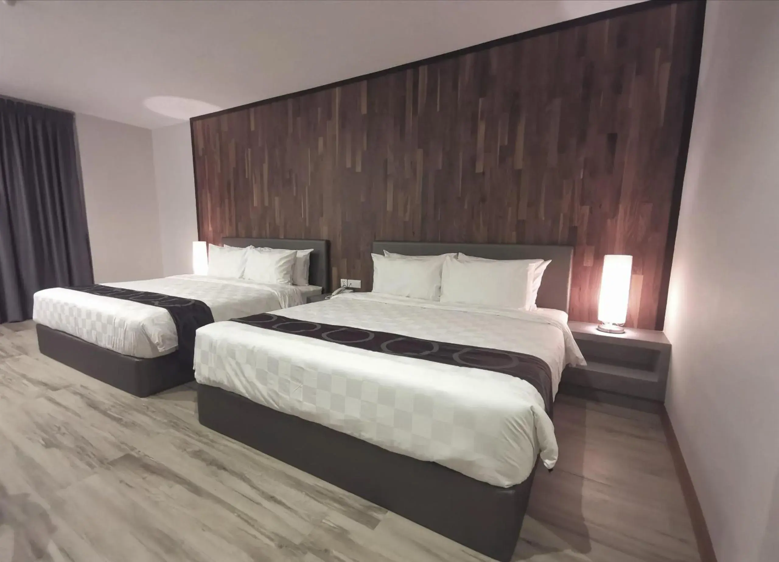 Family Suite in Frame Hotel Family Suite in Frame Hotel