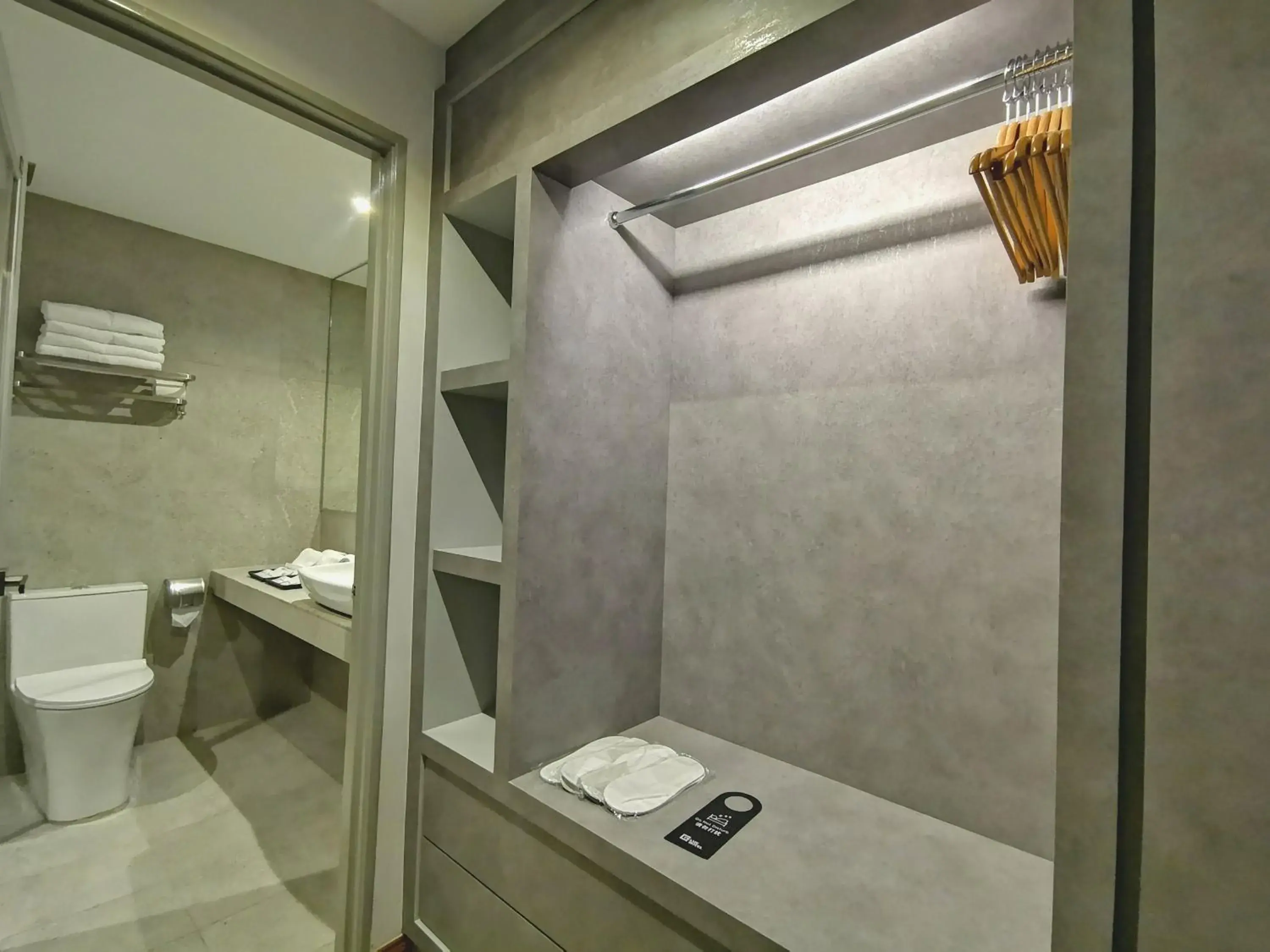 Deluxe Family Suite in Frame Hotel Deluxe Family Suite in Frame Hotel