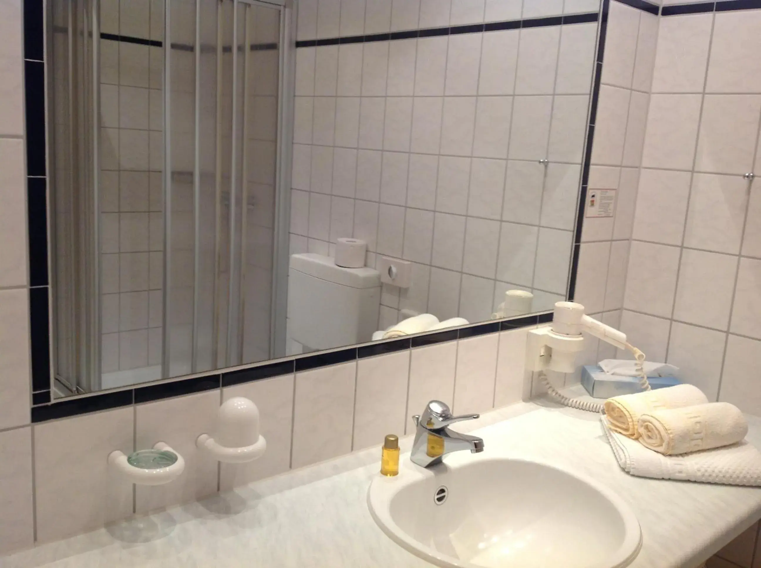 Comfort Double Room with Balcony in Witt's Gasthof Comfort Double Room with Balcony in Witt's Gasthof