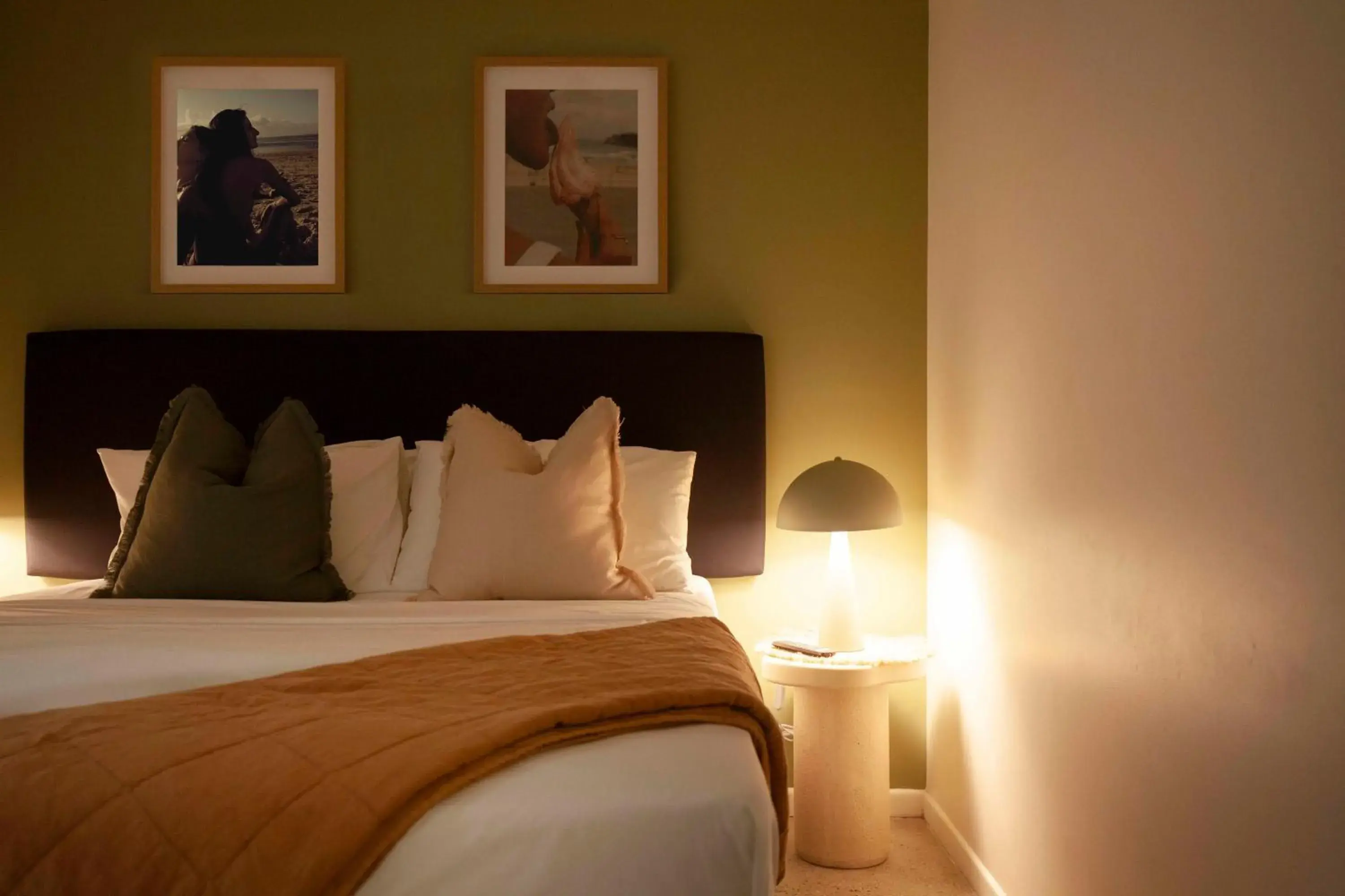 Private Queen Room in Little Drifter Cairns Private Queen Room in Little Drifter Cairns