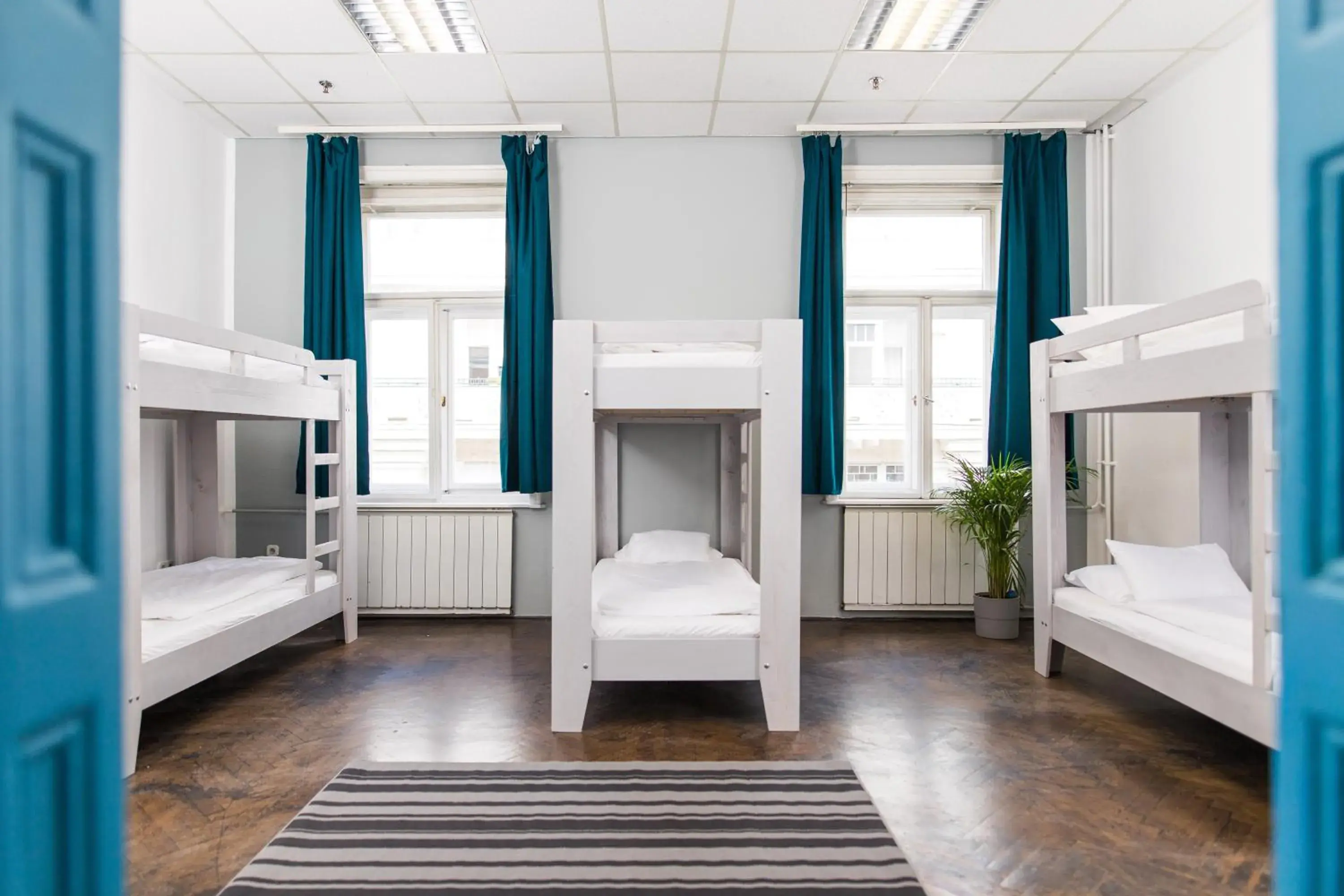 Bed in 6-Bed Mixed Dormitory Room in 2B Hostel & Rooms Bed in 6-Bed Mixed Dormitory Room in 2B Hostel & Rooms