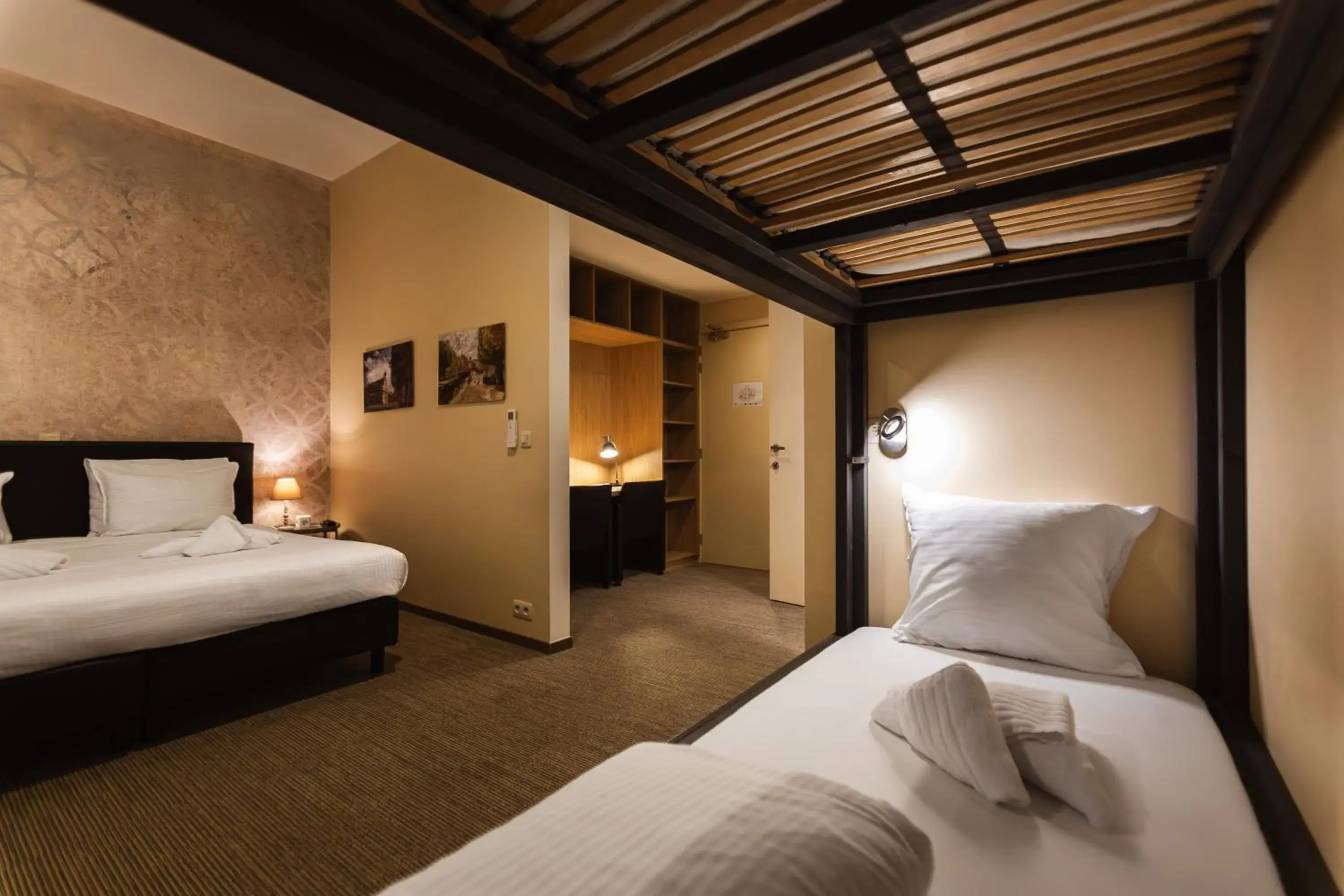 Standard Triple Room in Hotel Orion Standard Triple Room in Hotel Orion