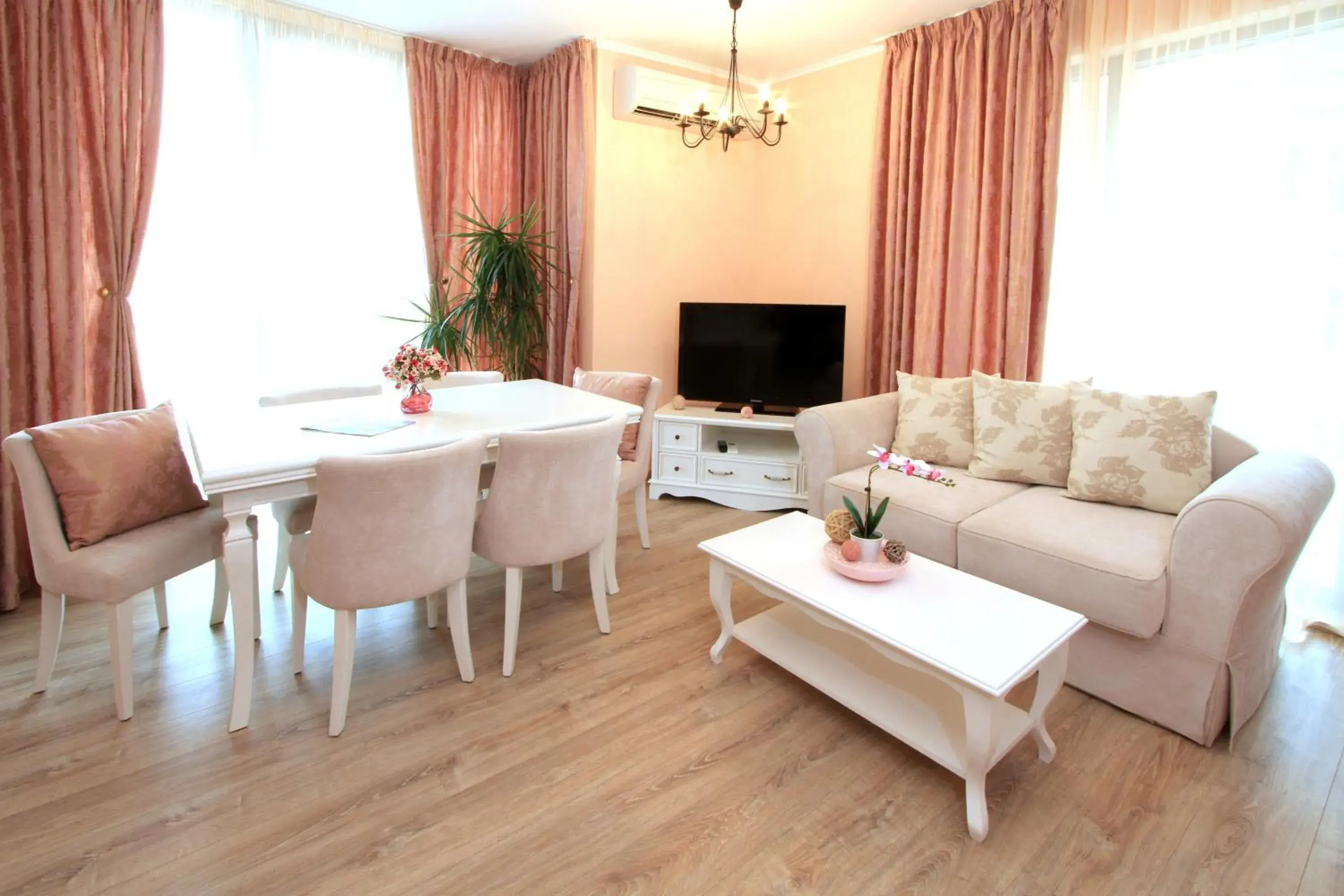 Two-Bedroom Apartment with Garden View in Long Beach Resort Two-Bedroom Apartment with Garden View in Long Beach Resort