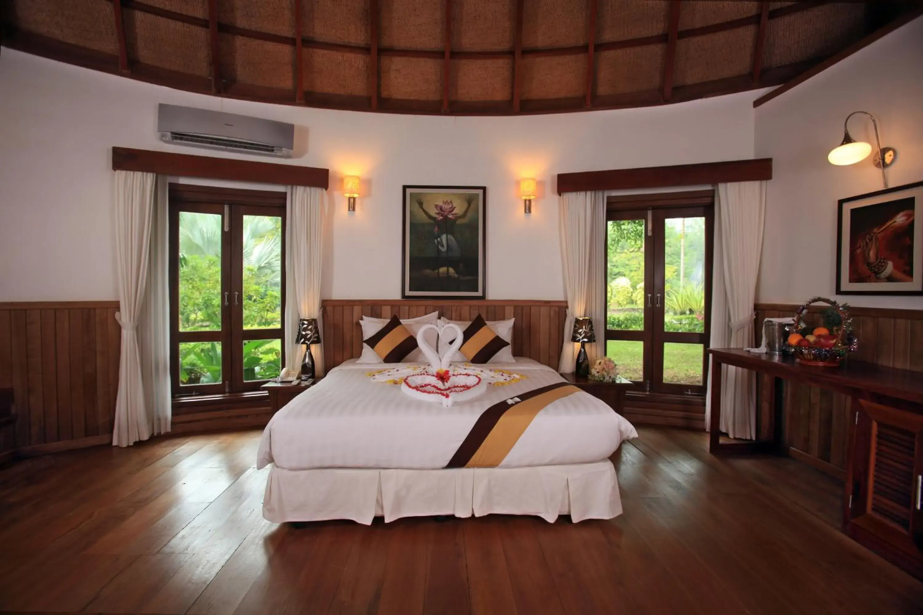 Pavilion Suite 1 King Bed Room With 1 Sitting Room in Nataya Round House Coral Bay Resort Pavilion Suite 1 King Bed Room With 1 Sitting Room in Nataya Round House Coral Bay Resort