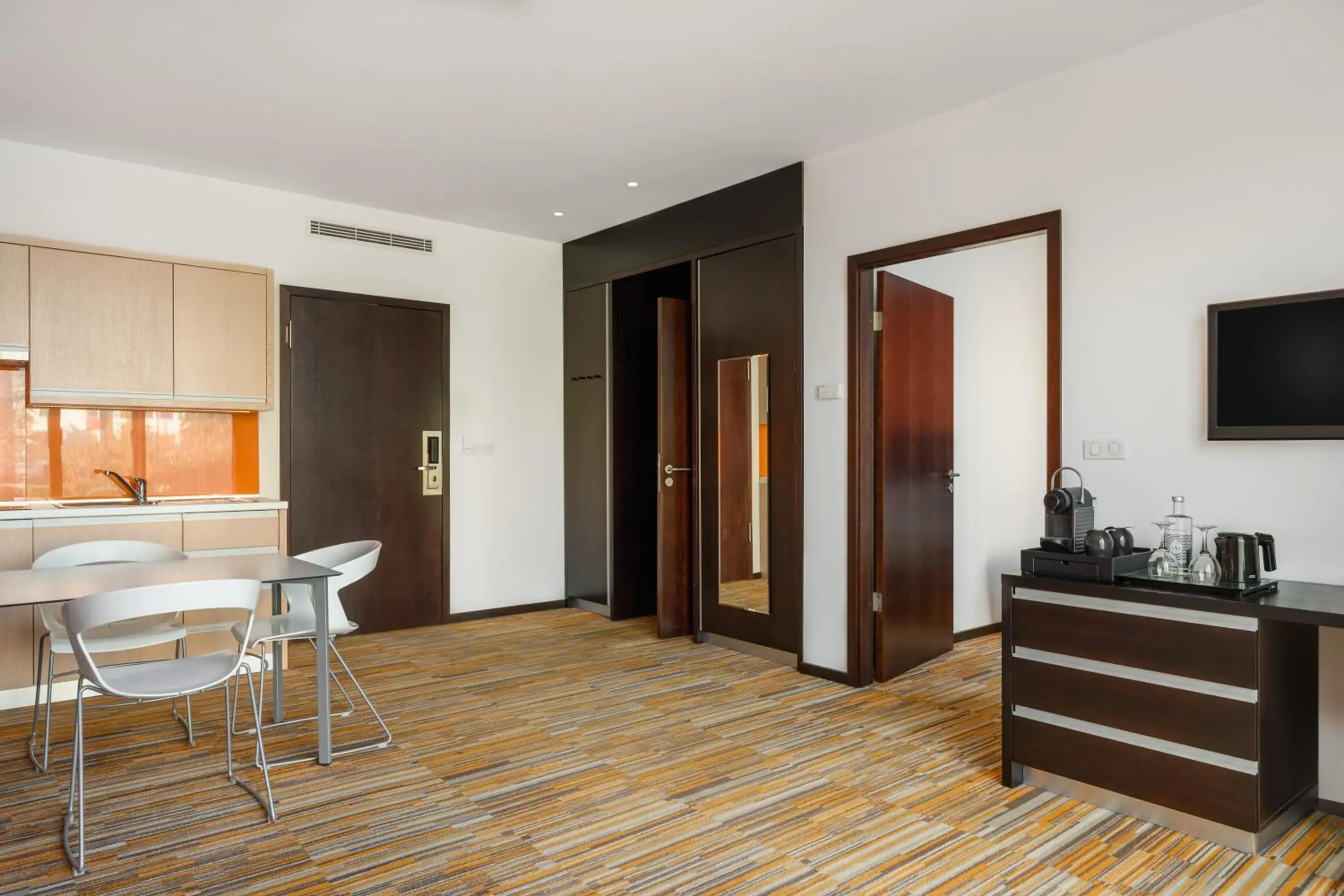 One-Bedroom Suite in Art Hotel Szeged One-Bedroom Suite in Art Hotel Szeged