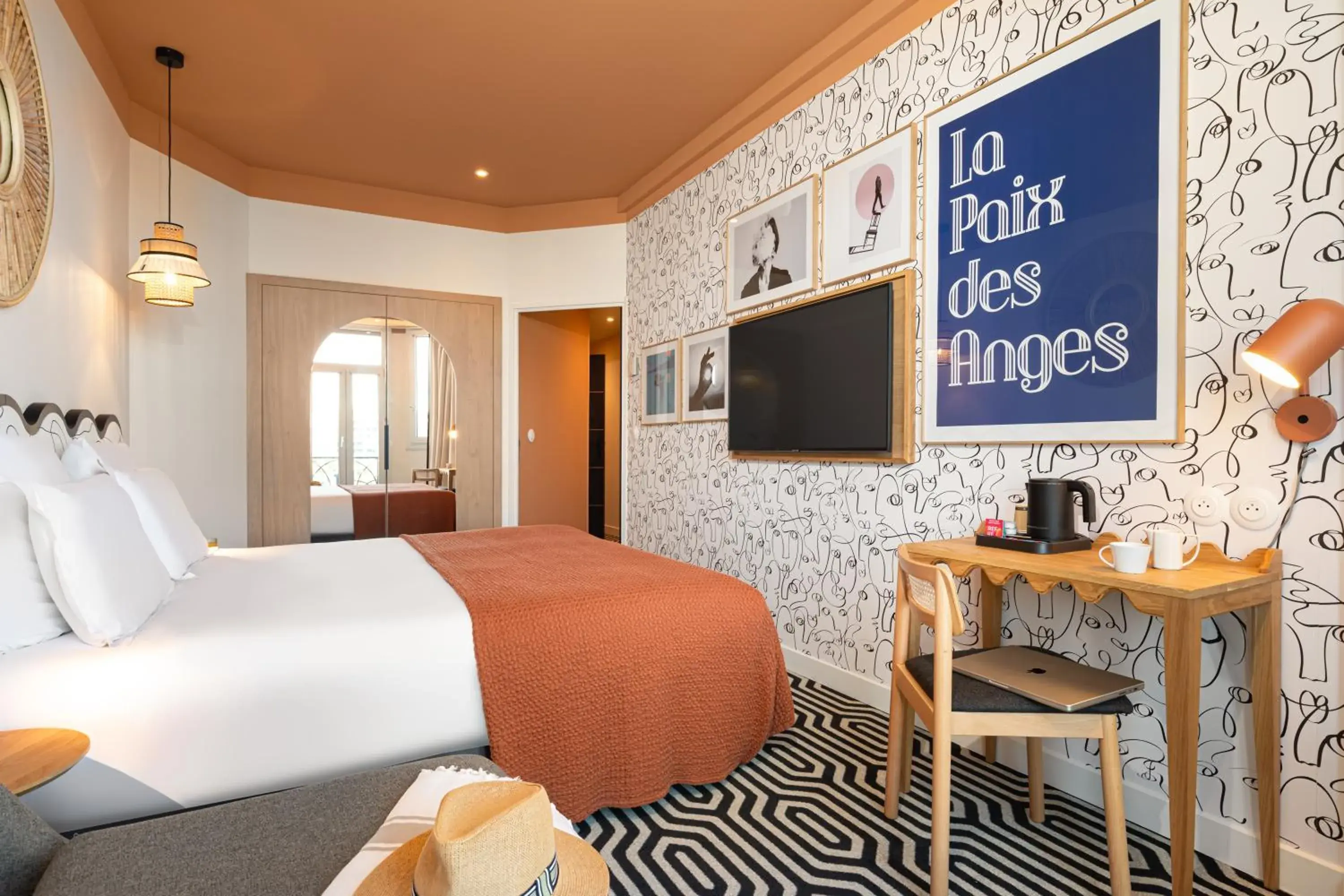 Privilege Double or Twin Room with Sea View and Balcony in Albert 1er Privilege Double or Twin Room with Sea View and Balcony in Albert 1er