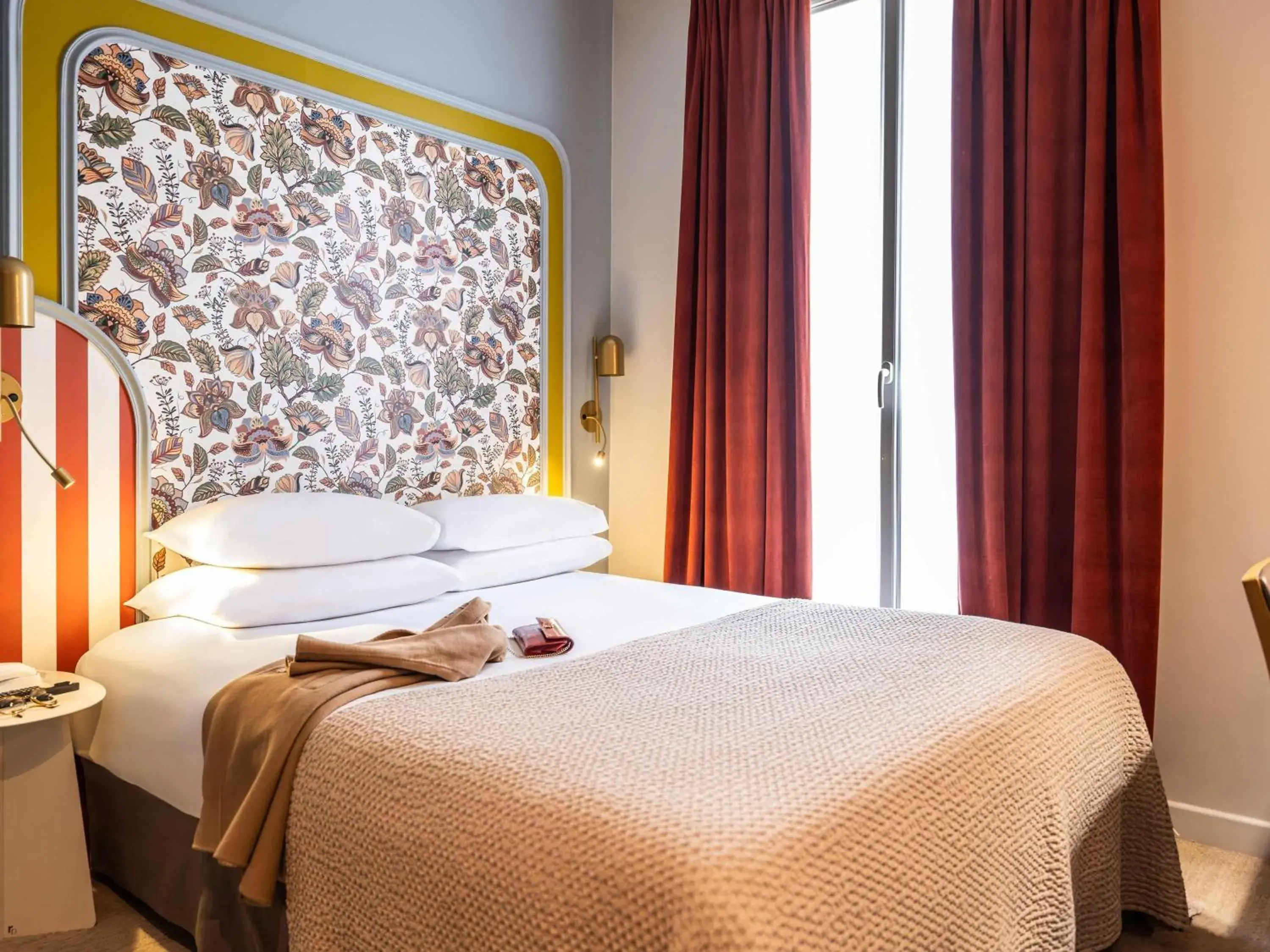 Classic Double Room in Mercure Paris Notre Dame Saint Germain des Prés Classic Double Room in Mercure Paris Notre Dame Saint Germain des Prés