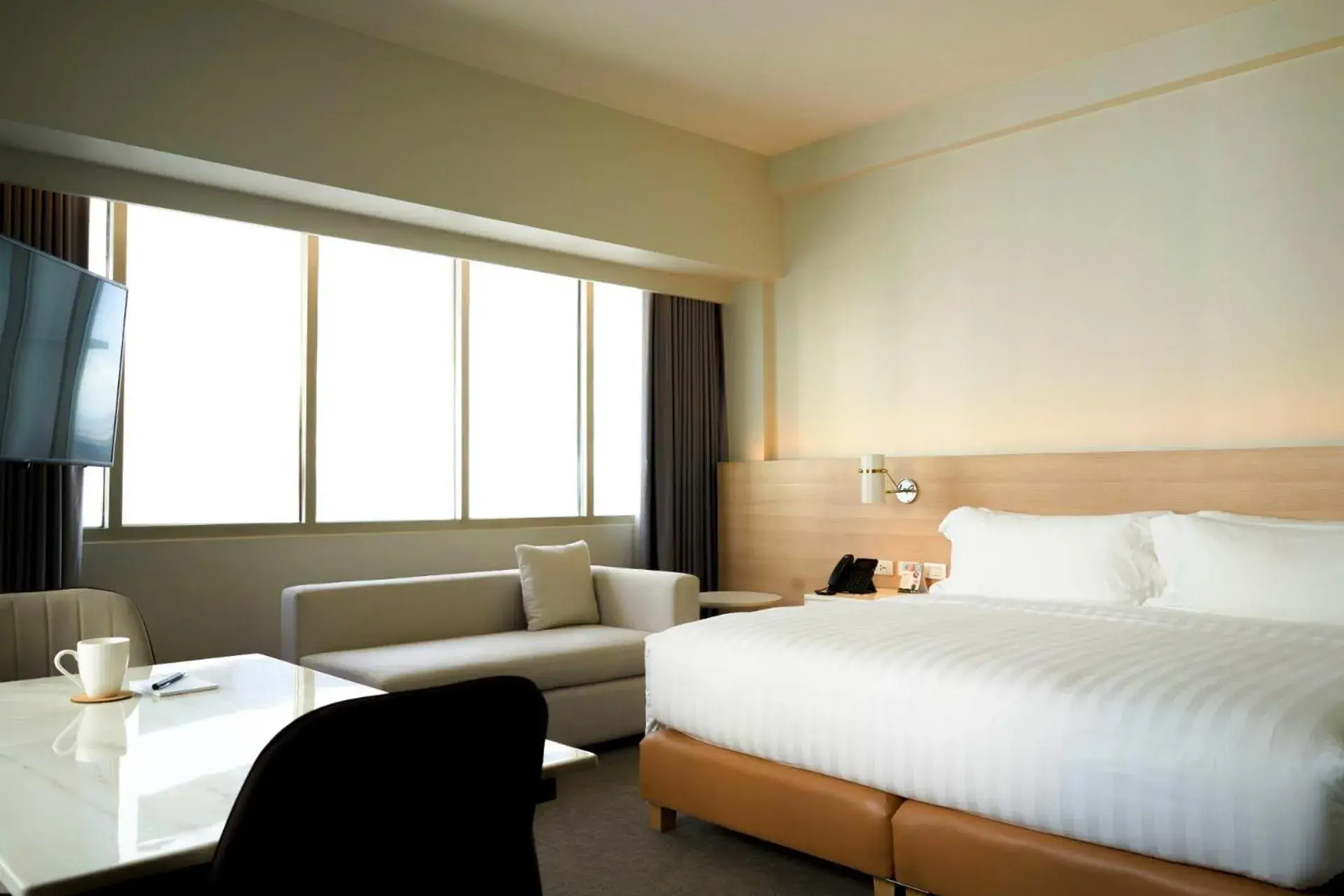 Premium Deluxe King in Brittany Hotel BGC Premium Deluxe King in Brittany Hotel BGC