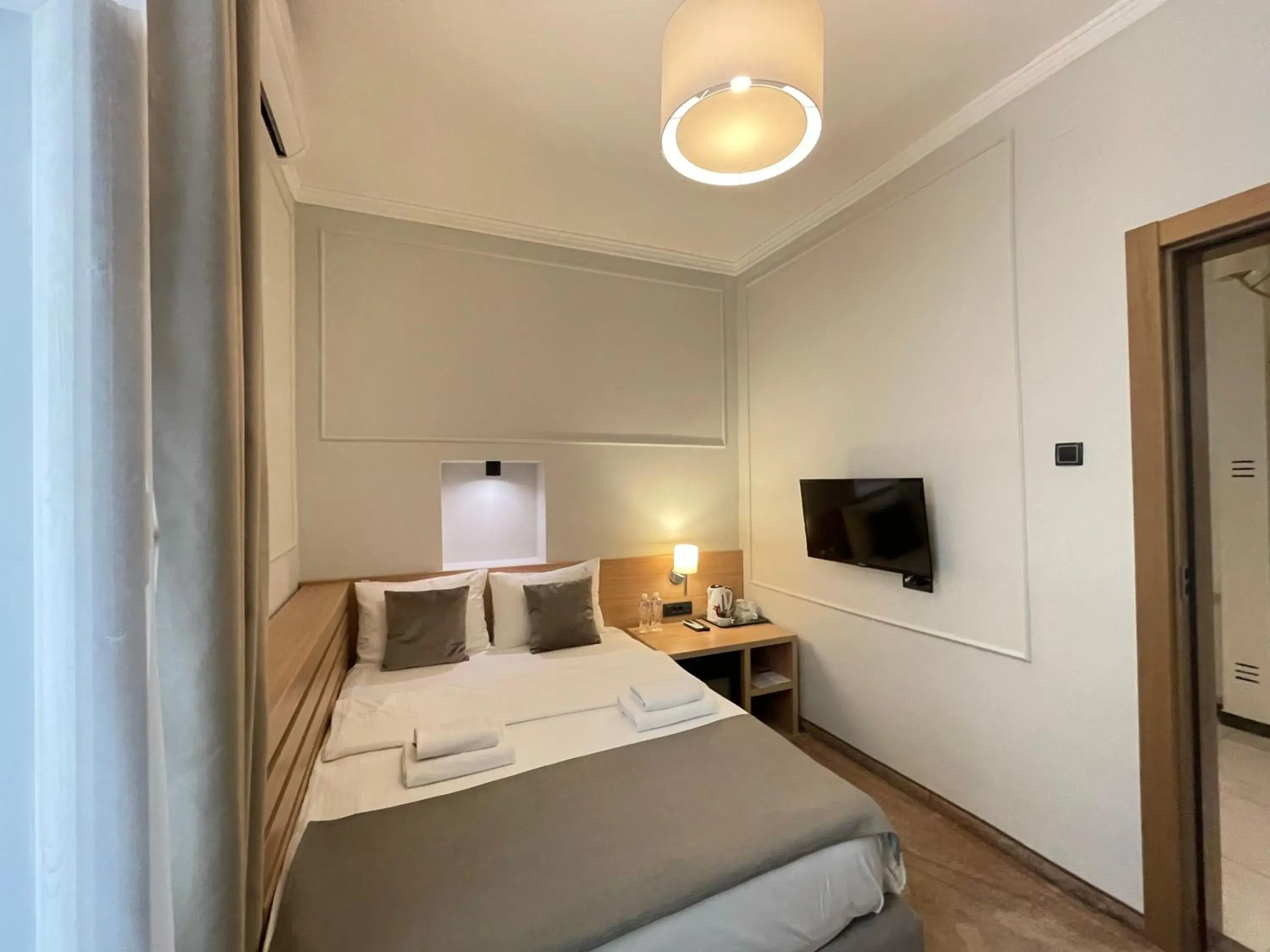 Economy Double Room in M House Belgrade Residence Economy Double Room in M House Belgrade Residence