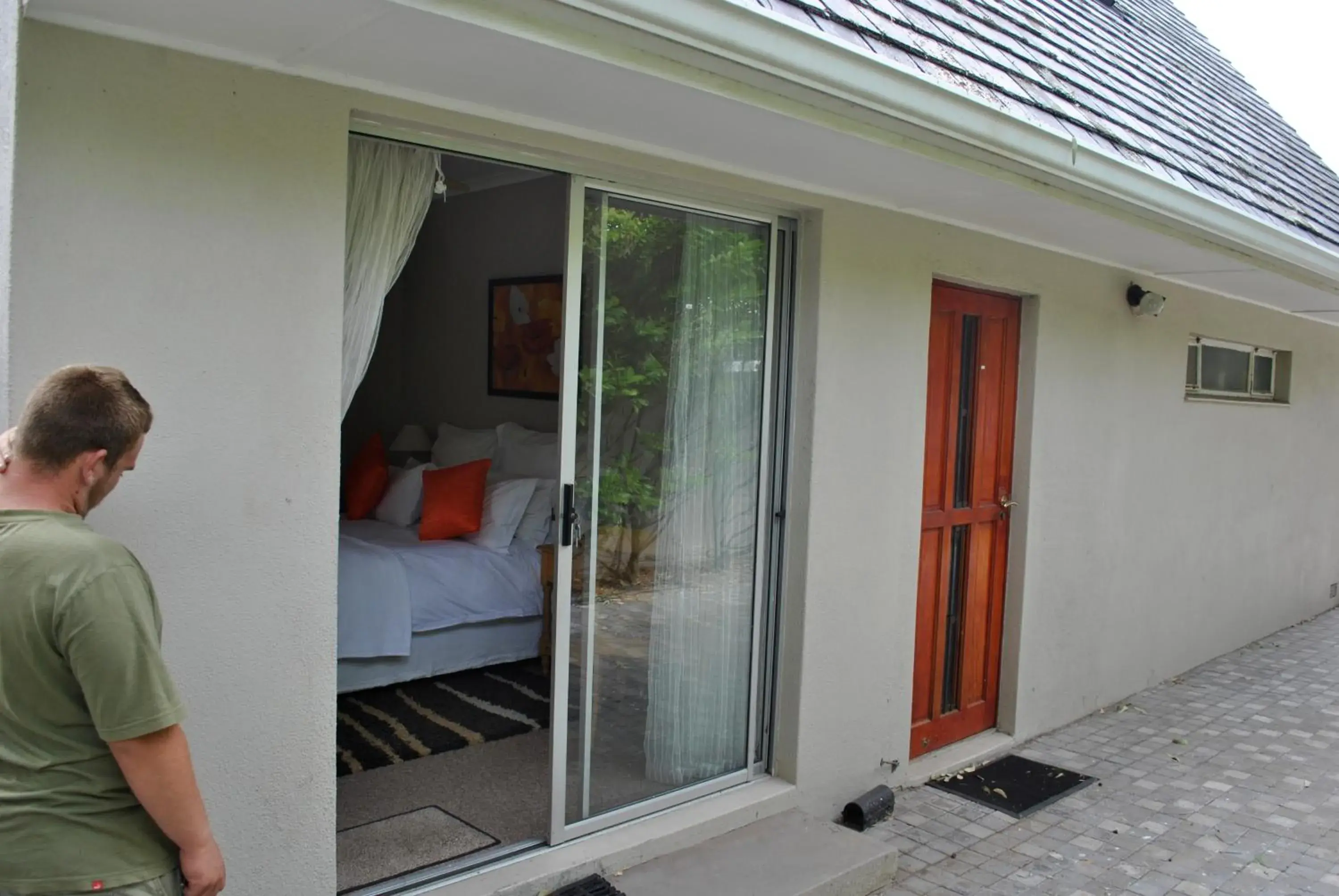 Apartment - single occupancy - Ground Floor in Cotswold House Residence Apartment - single occupancy - Ground Floor in Cotswold House Residence