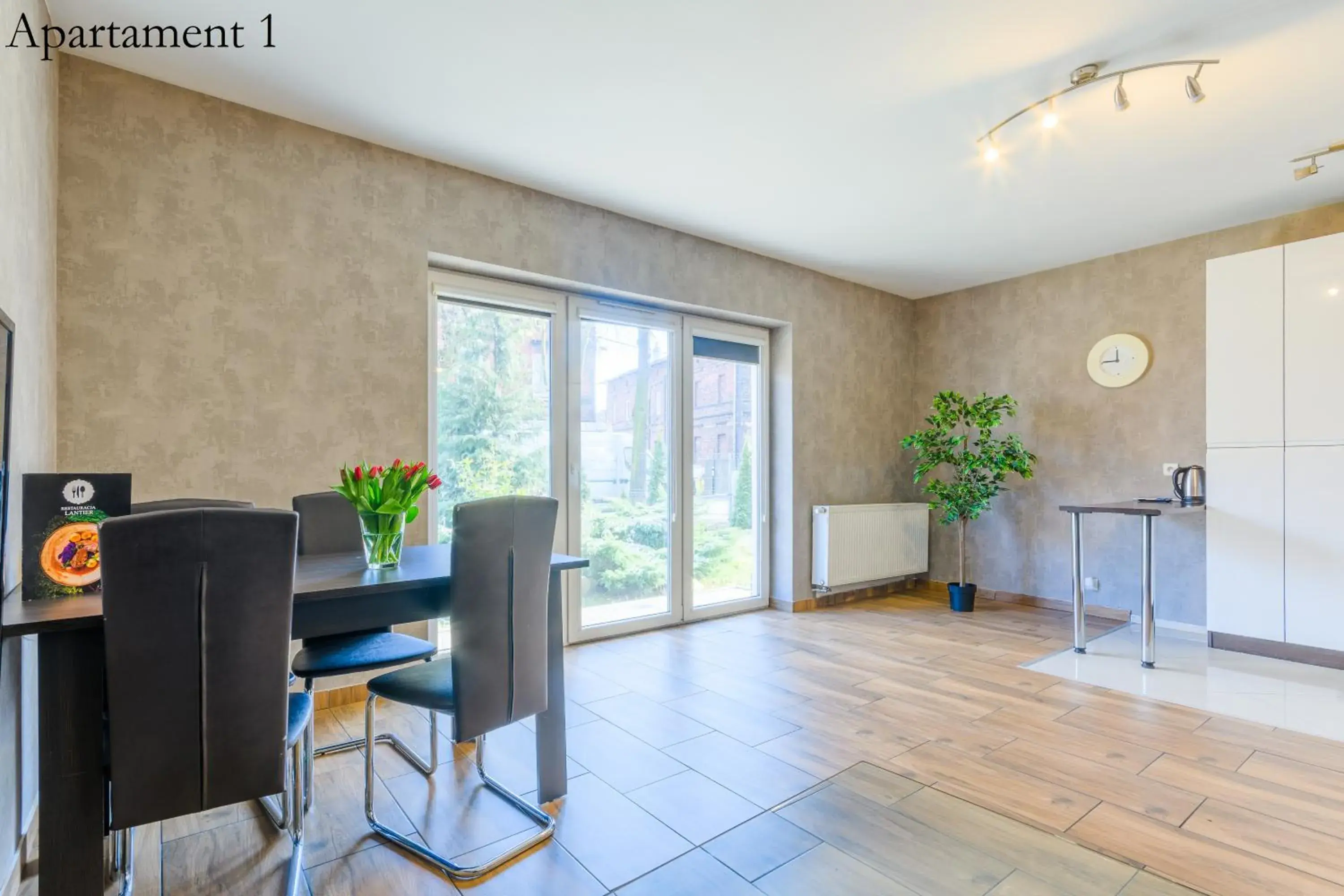 One-Bedroom Suite with Sofa Bed in Apartamenty Katowice by Lantier - Bytom - Chorzów One-Bedroom Suite with Sofa Bed in Apartamenty Katowice by Lantier - Bytom - Chorzów