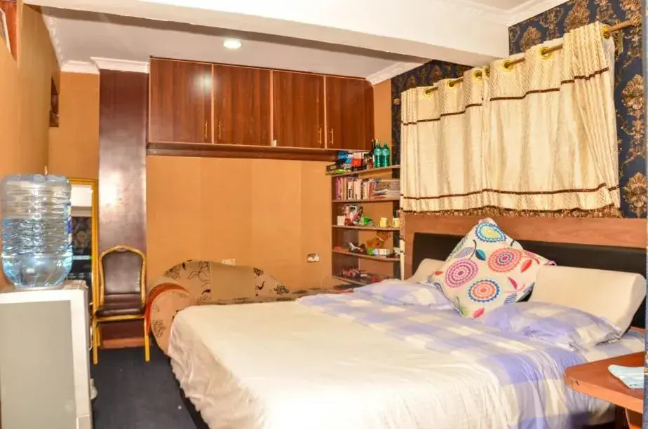 Family Room with Bathroom - single occupancy in Kentania Hotel & Spa, Nakuru - Kenya Family Room with Bathroom - single occupancy in Kentania Hotel & Spa, Nakuru - Kenya