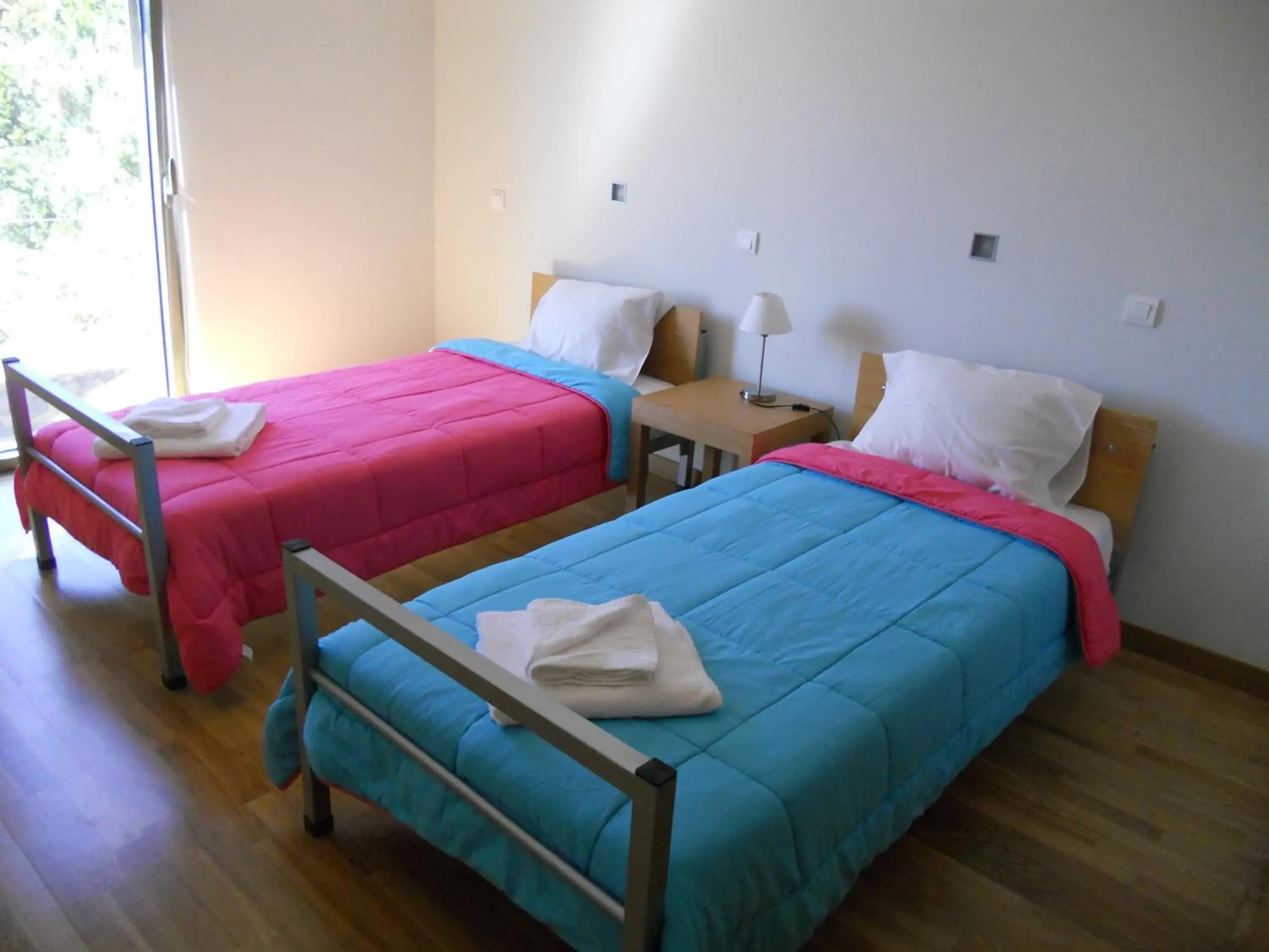 Twin Room with Private Bathroom in Azores Youth Hostels - São Jorge Twin Room with Private Bathroom in Azores Youth Hostels - São Jorge