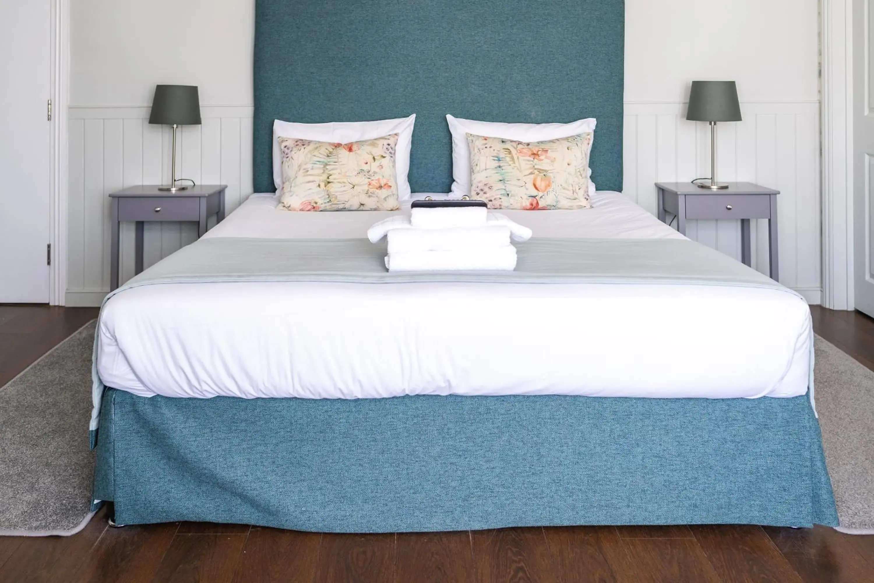 Deluxe Double Room with Extra Bed in The Oyster Smack Deluxe Double Room with Extra Bed in The Oyster Smack