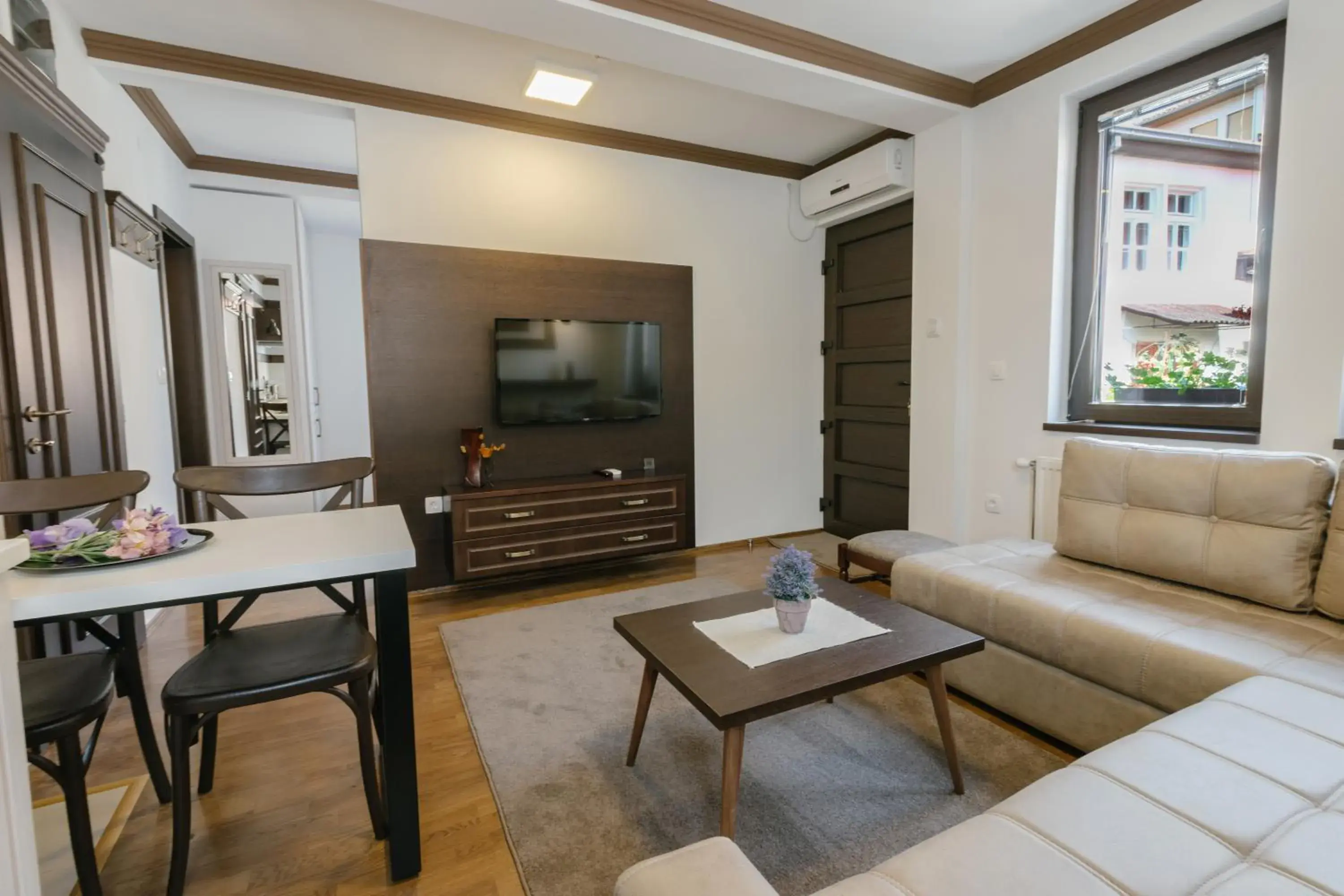 Deluxe Apartment in Villa Varosh Deluxe Apartment in Villa Varosh