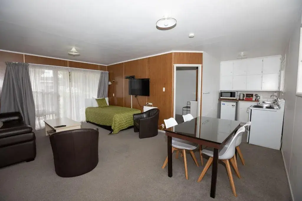 Two-Bedroom Apartment in Peninsula Motel Two-Bedroom Apartment in Peninsula Motel