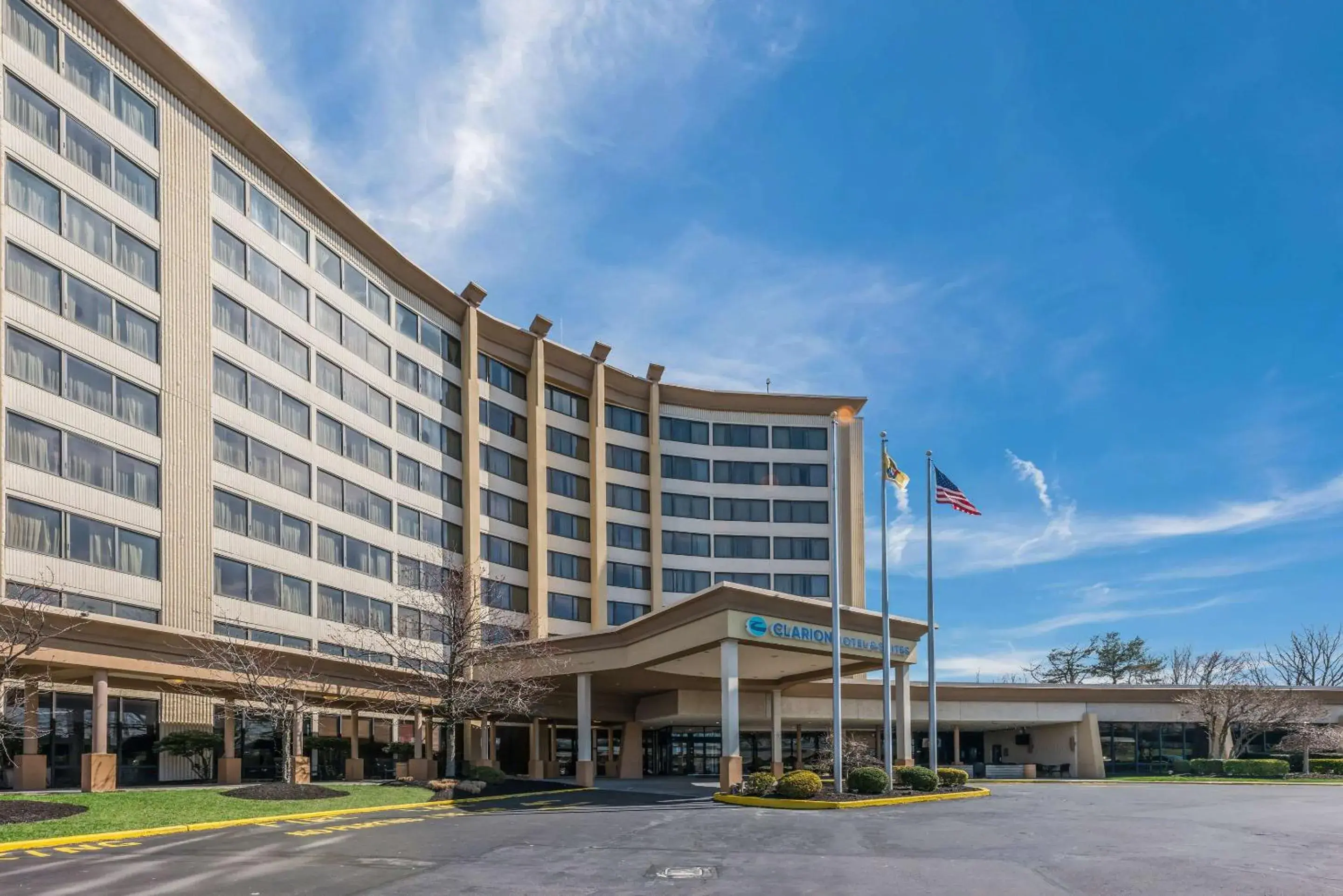 Property building in Clarion Hotel & Suites Mount Laurel Property building in Clarion Hotel & Suites Mount Laurel