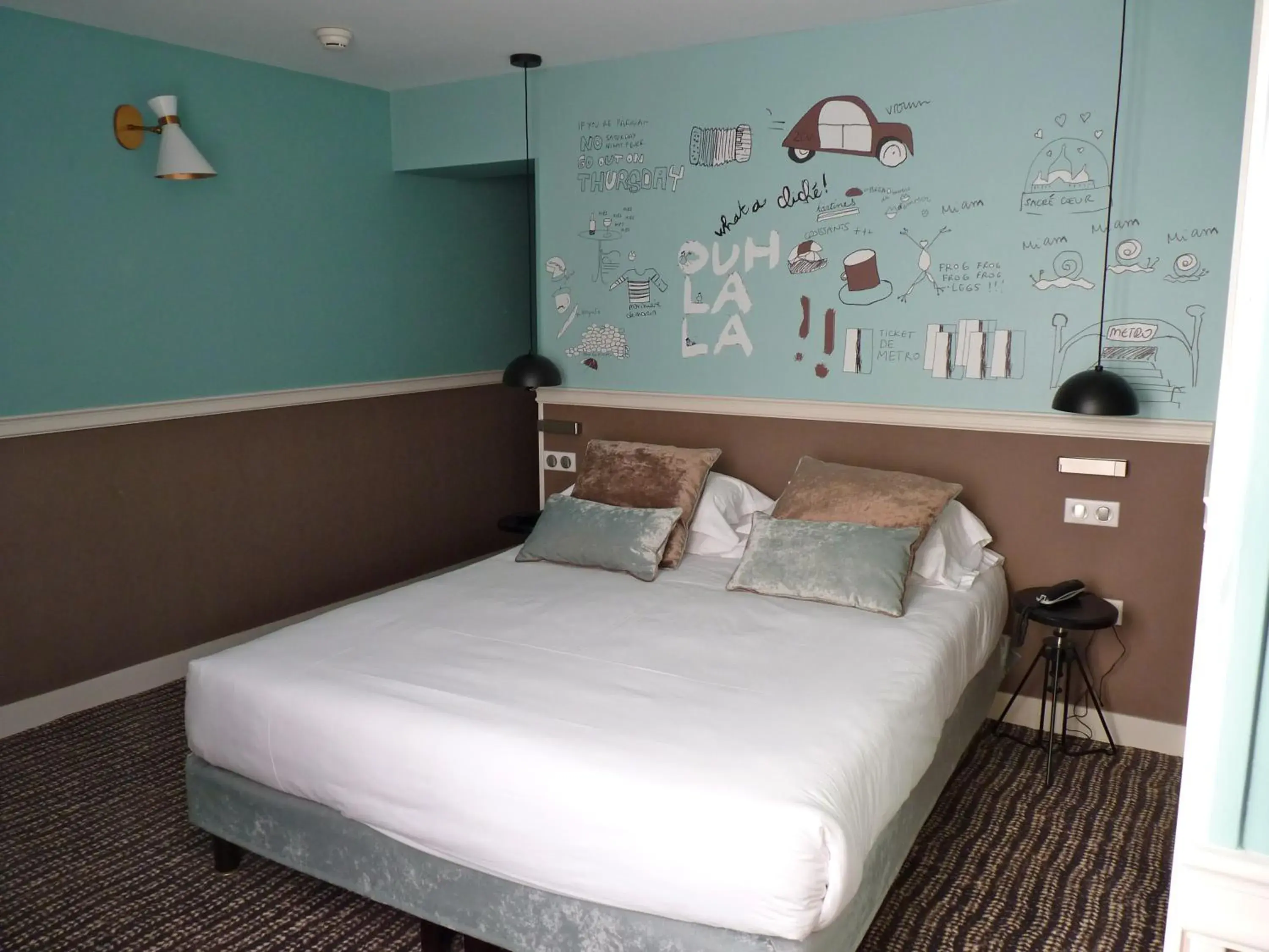 Superior Double or Twin Room in Hôtel des 3 Poussins Superior Double or Twin Room in Hôtel des 3 Poussins