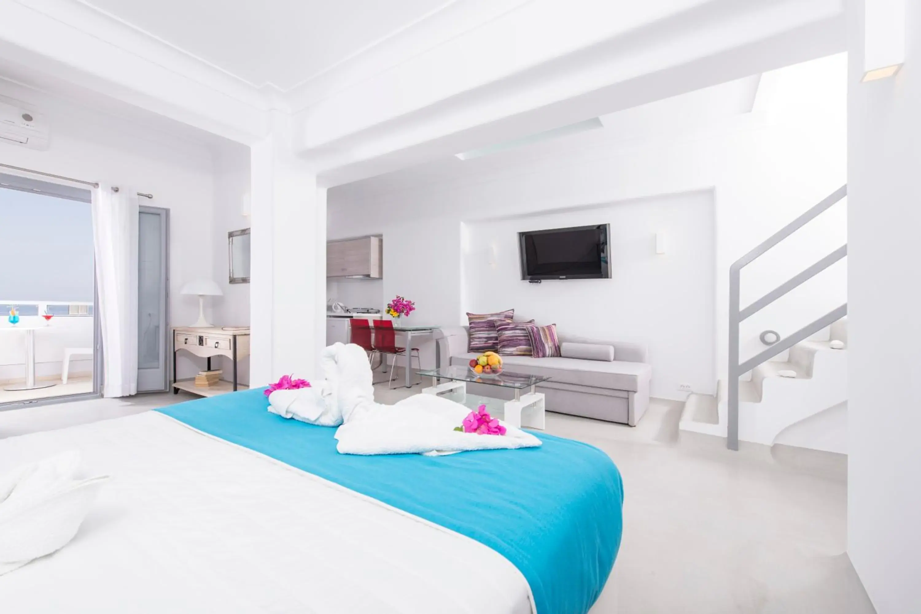 Suite With Private Pool and Sea View in Blue Waves Suites & Apartments Suite With Private Pool and Sea View in Blue Waves Suites & Apartments