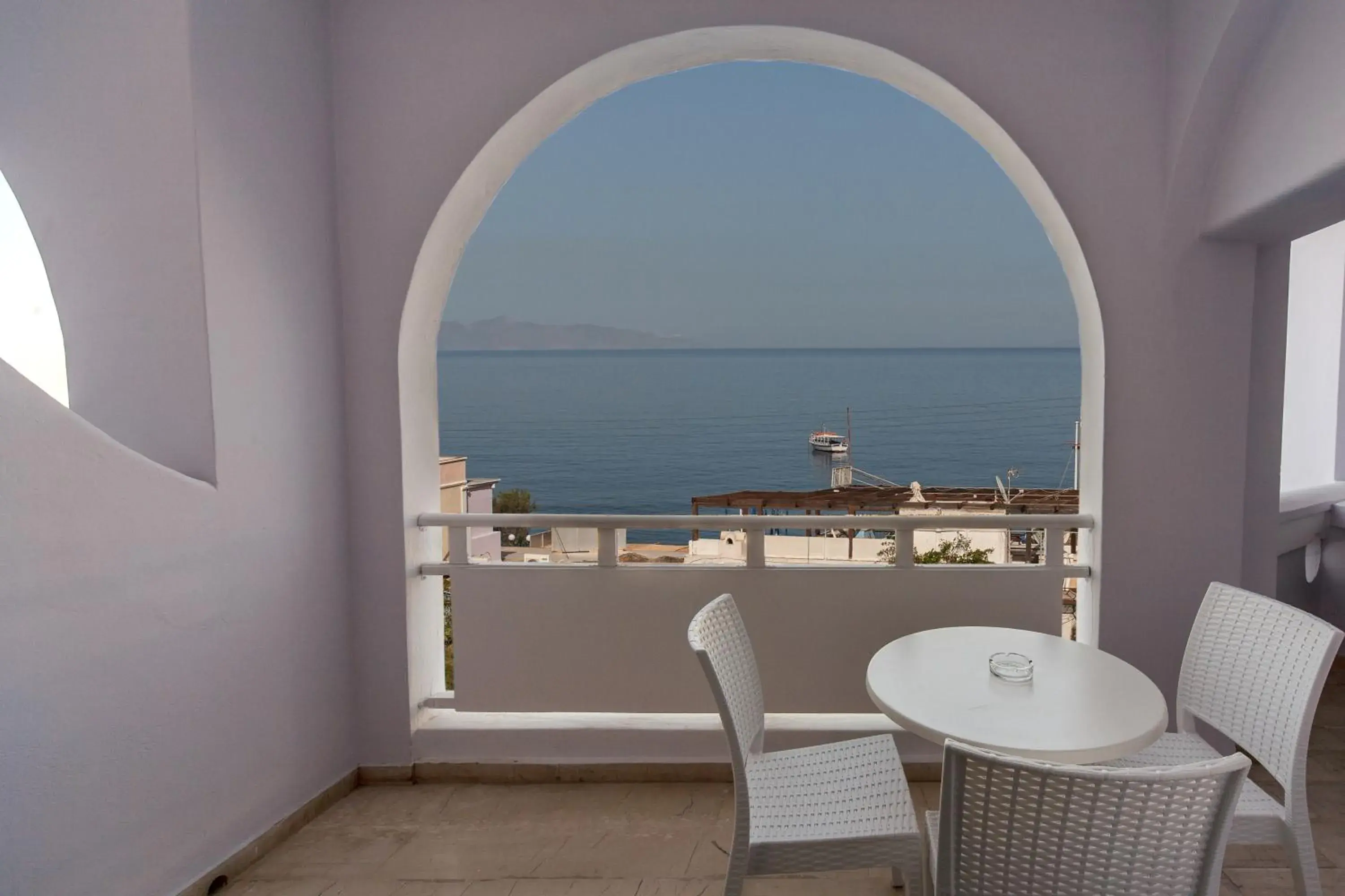 Grand Suite with Spa Bath in Blue Waves Suites & Apartments Grand Suite with Spa Bath in Blue Waves Suites & Apartments