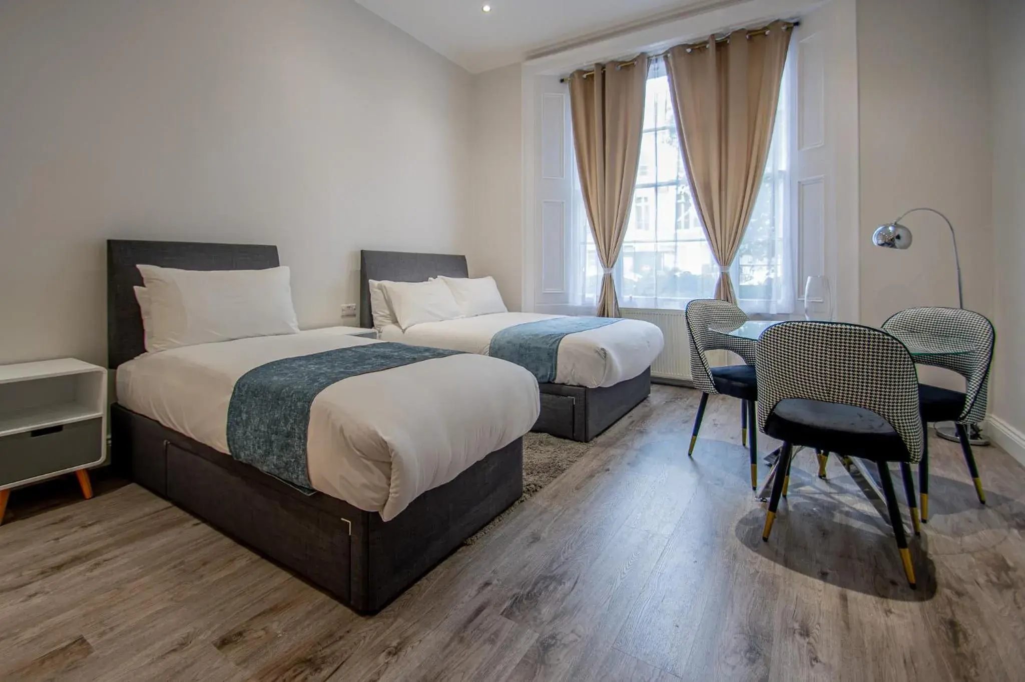 Superior Studio in New Kent Apartments Superior Studio in New Kent Apartments