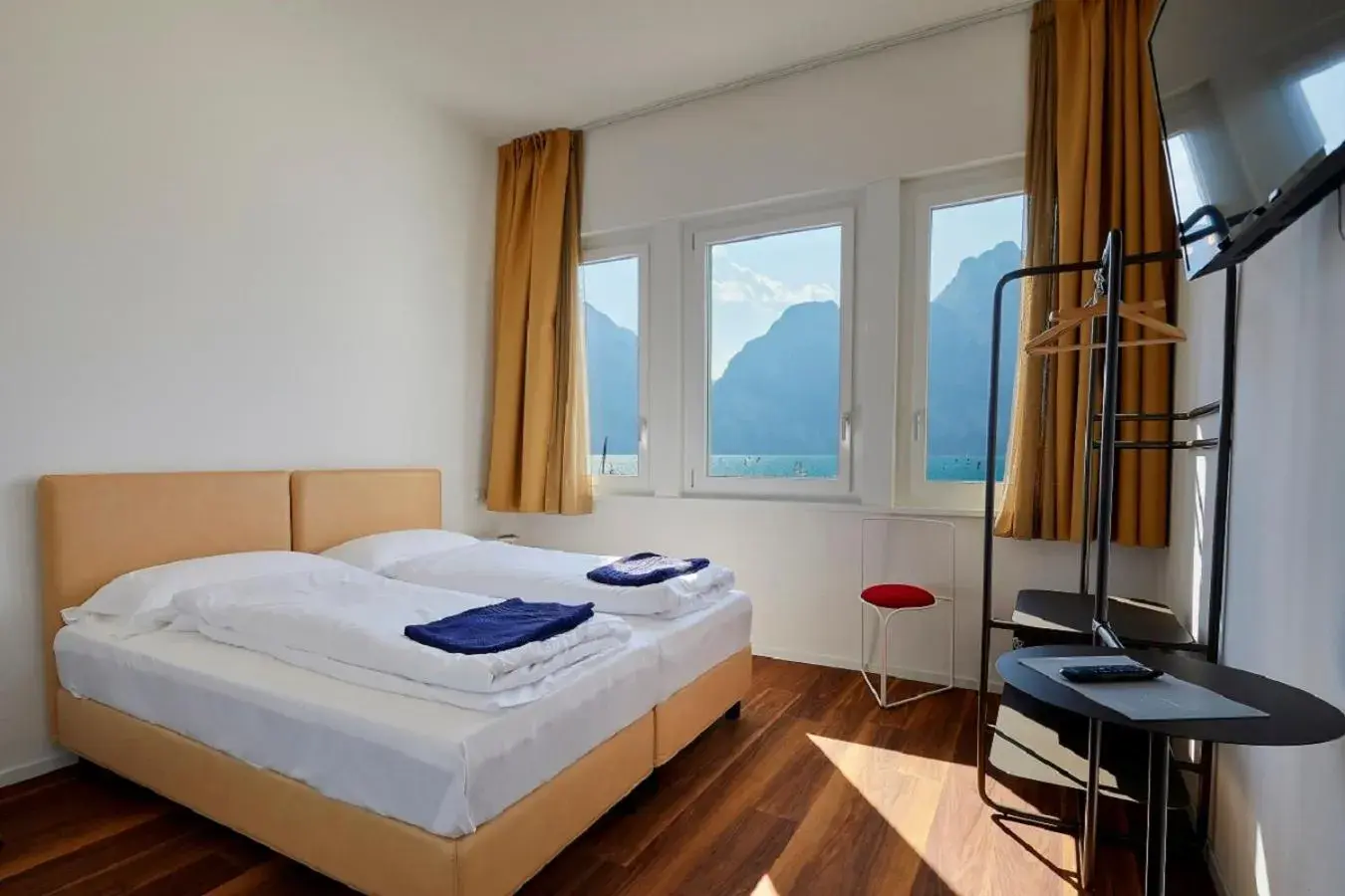 Double or Twin Room with Lake View in Hotel Paradiso Conca d'Oro Double or Twin Room with Lake View in Hotel Paradiso Conca d'Oro