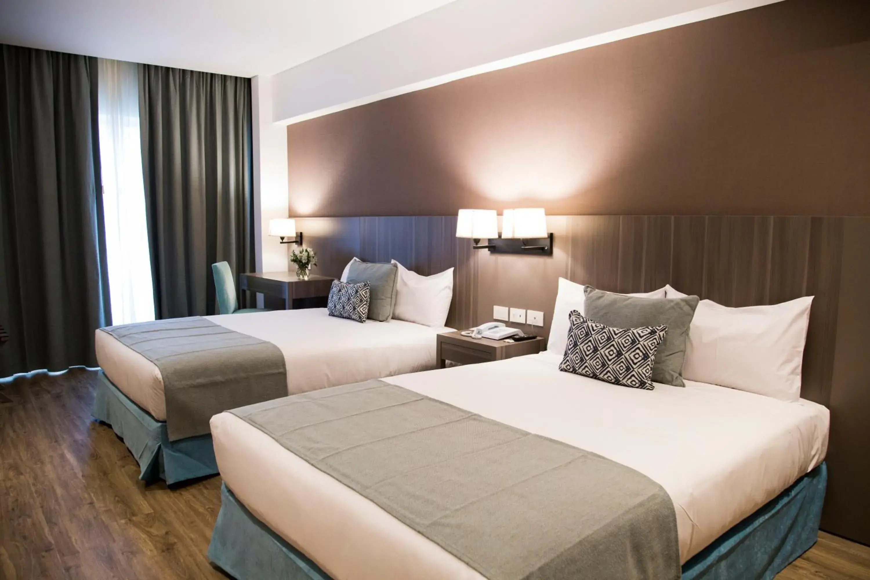 Superior Double or Twin Room with Terrace in Hotel Land Plaza La Plata Superior Double or Twin Room with Terrace in Hotel Land Plaza La Plata