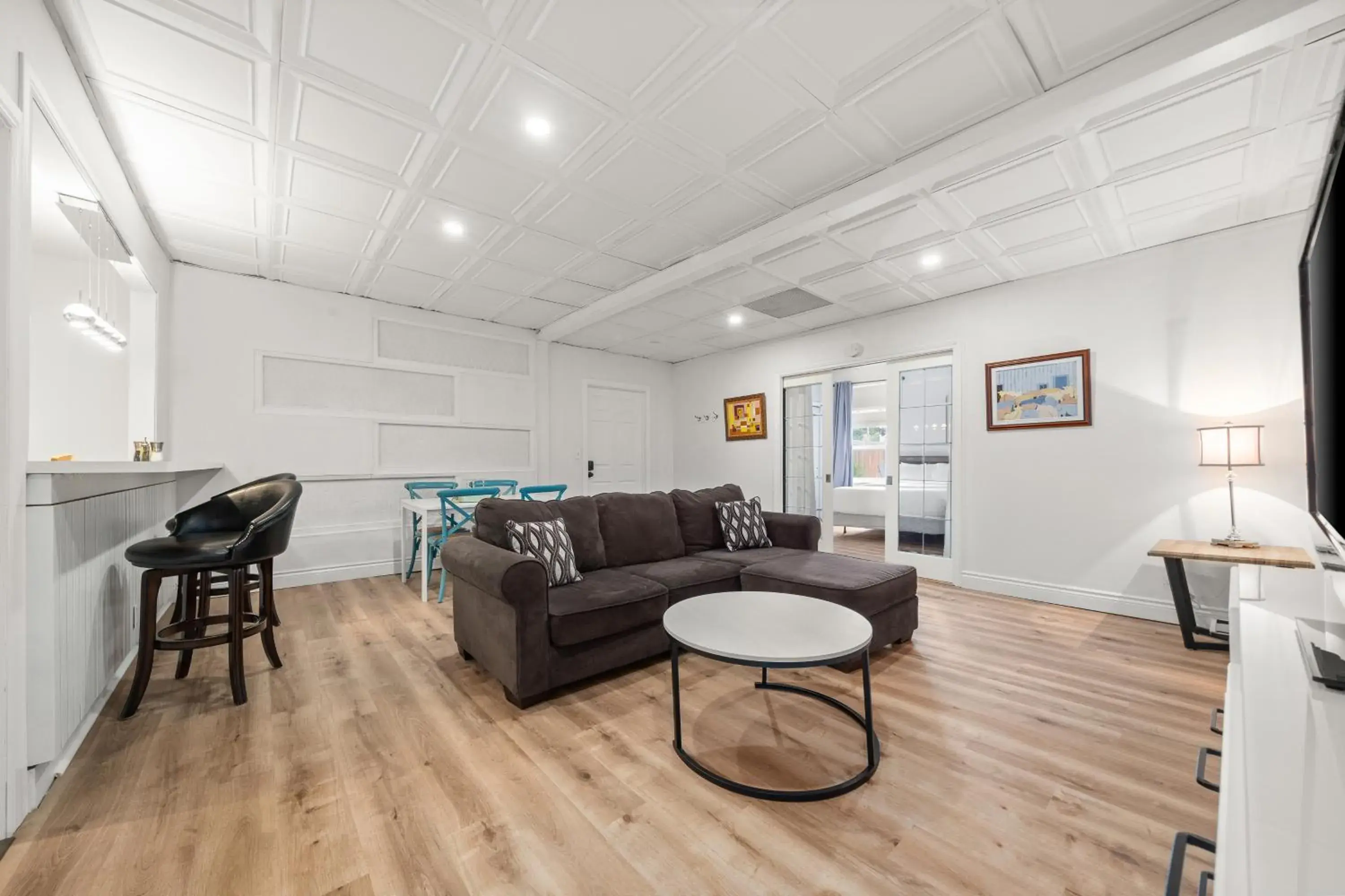 Queen Studio in The Bloomfield Inn Queen Studio in The Bloomfield Inn