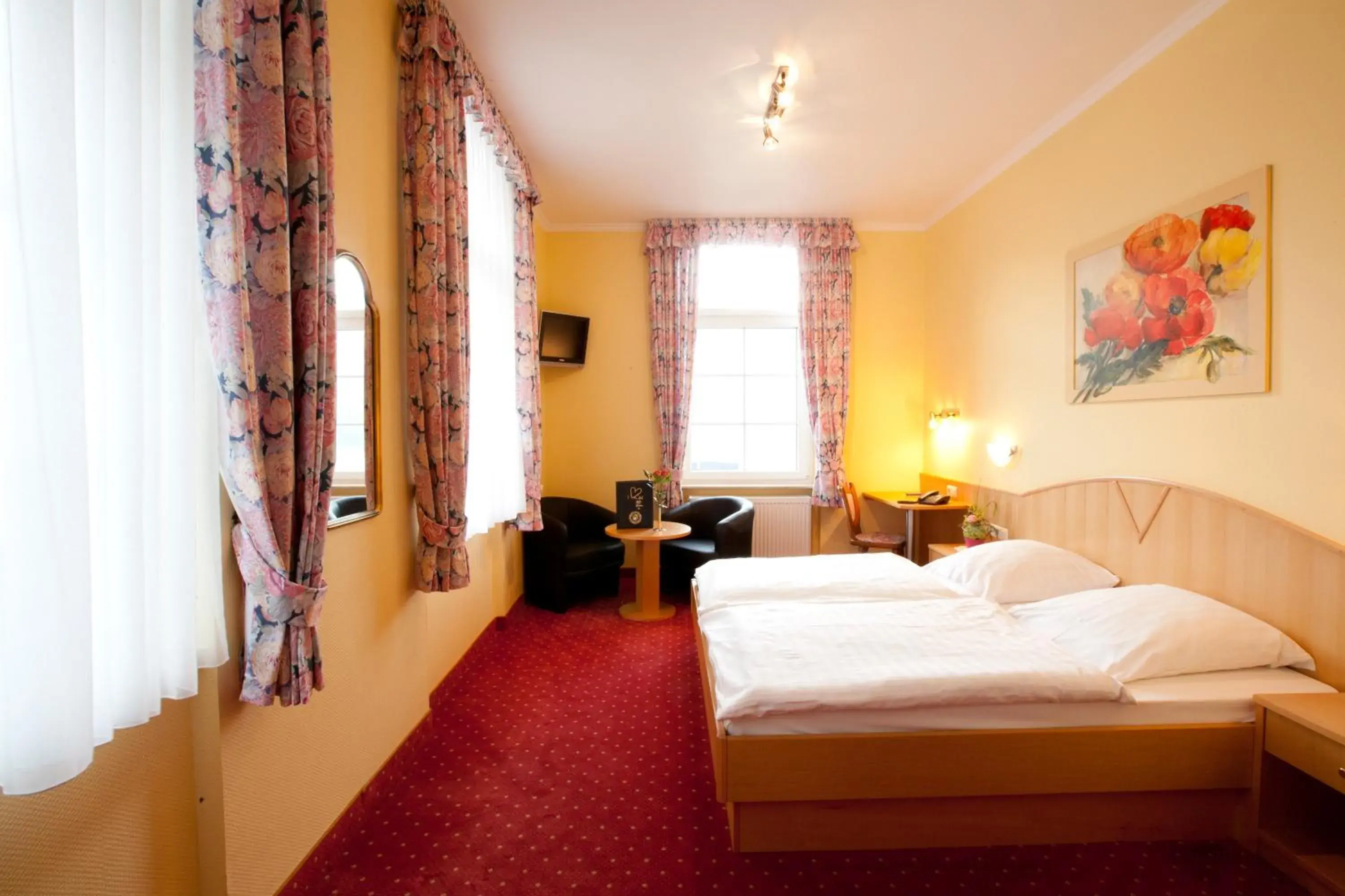 Comfort Double Room in Hotel Zwei Mohren Comfort Double Room in Hotel Zwei Mohren