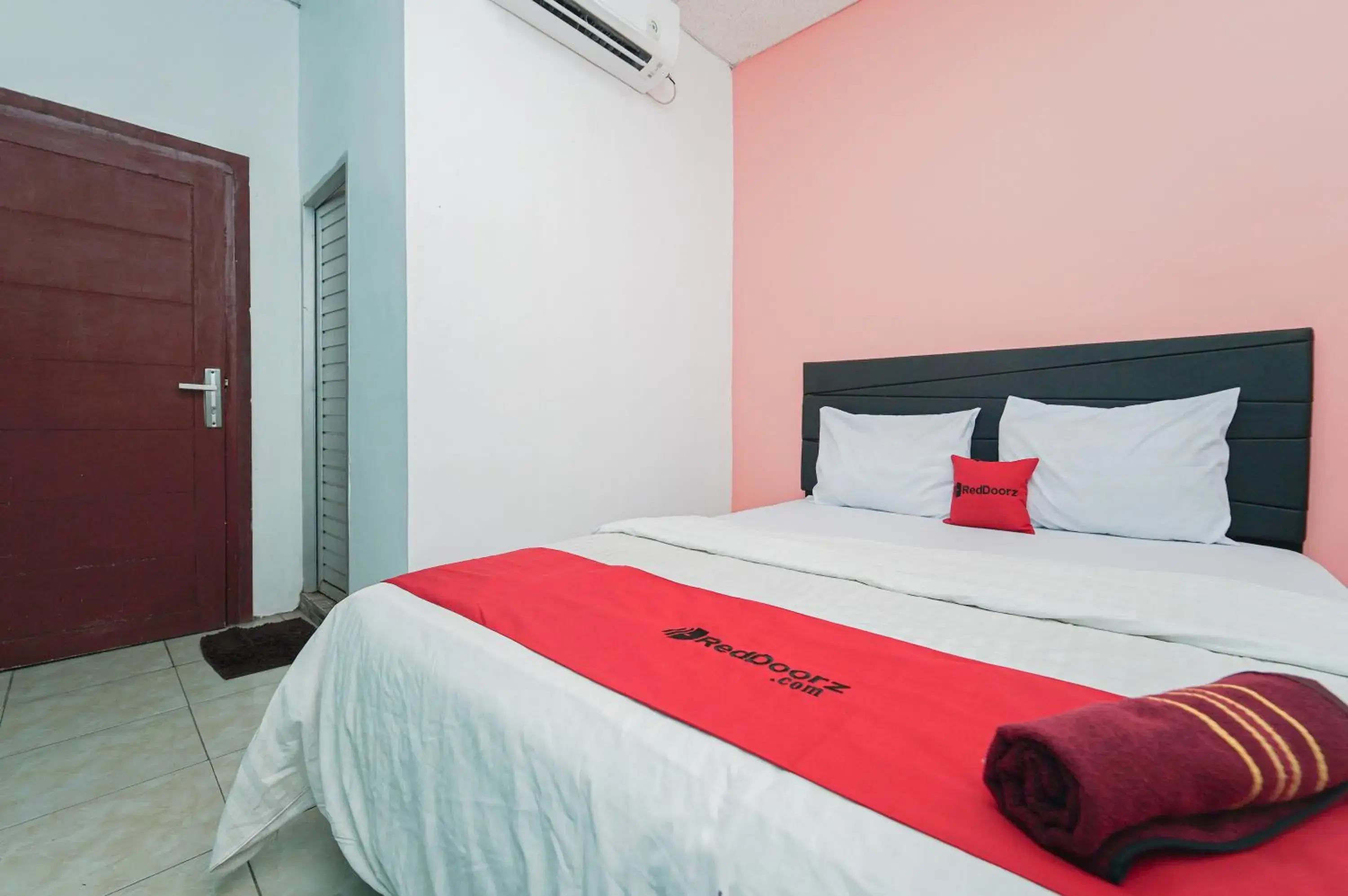 RedDoorz near Universitas YARSI RedDoorz near Universitas YARSI