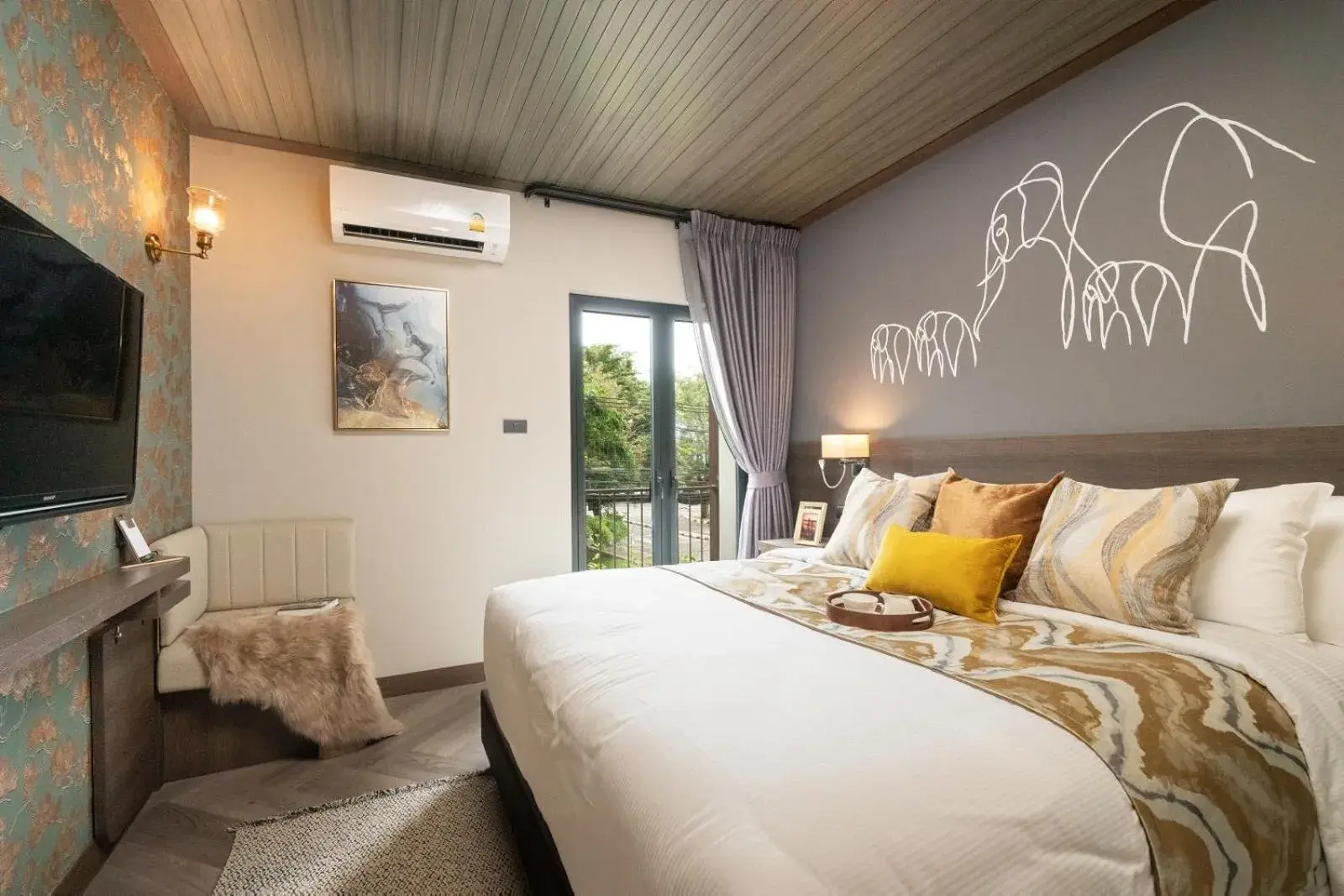 Superior King Room - single occupancy in Sanae' Oldtown Hotel Superior King Room - single occupancy in Sanae' Oldtown Hotel