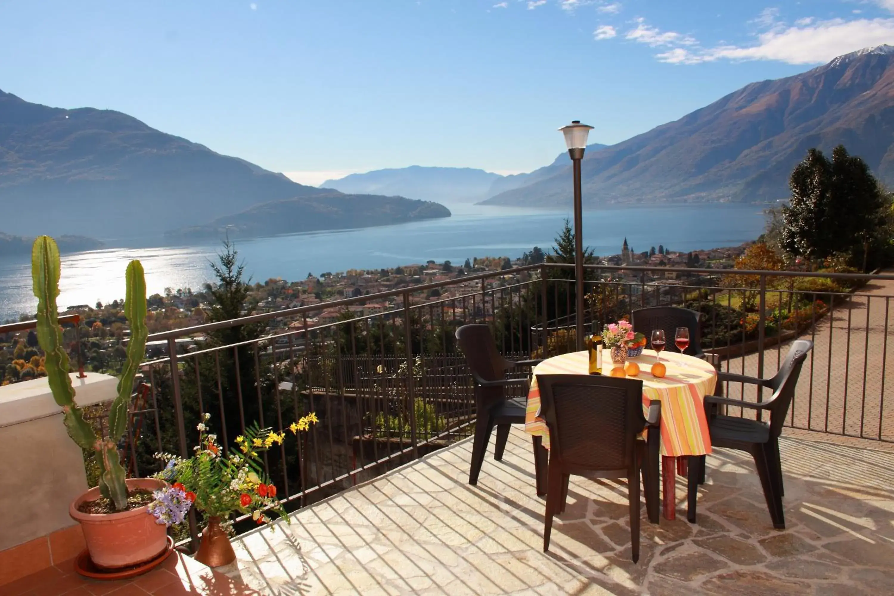 Two Bedroom Apartment with Lake View in Residence Le Azalee & SPA Two Bedroom Apartment with Lake View in Residence Le Azalee & SPA