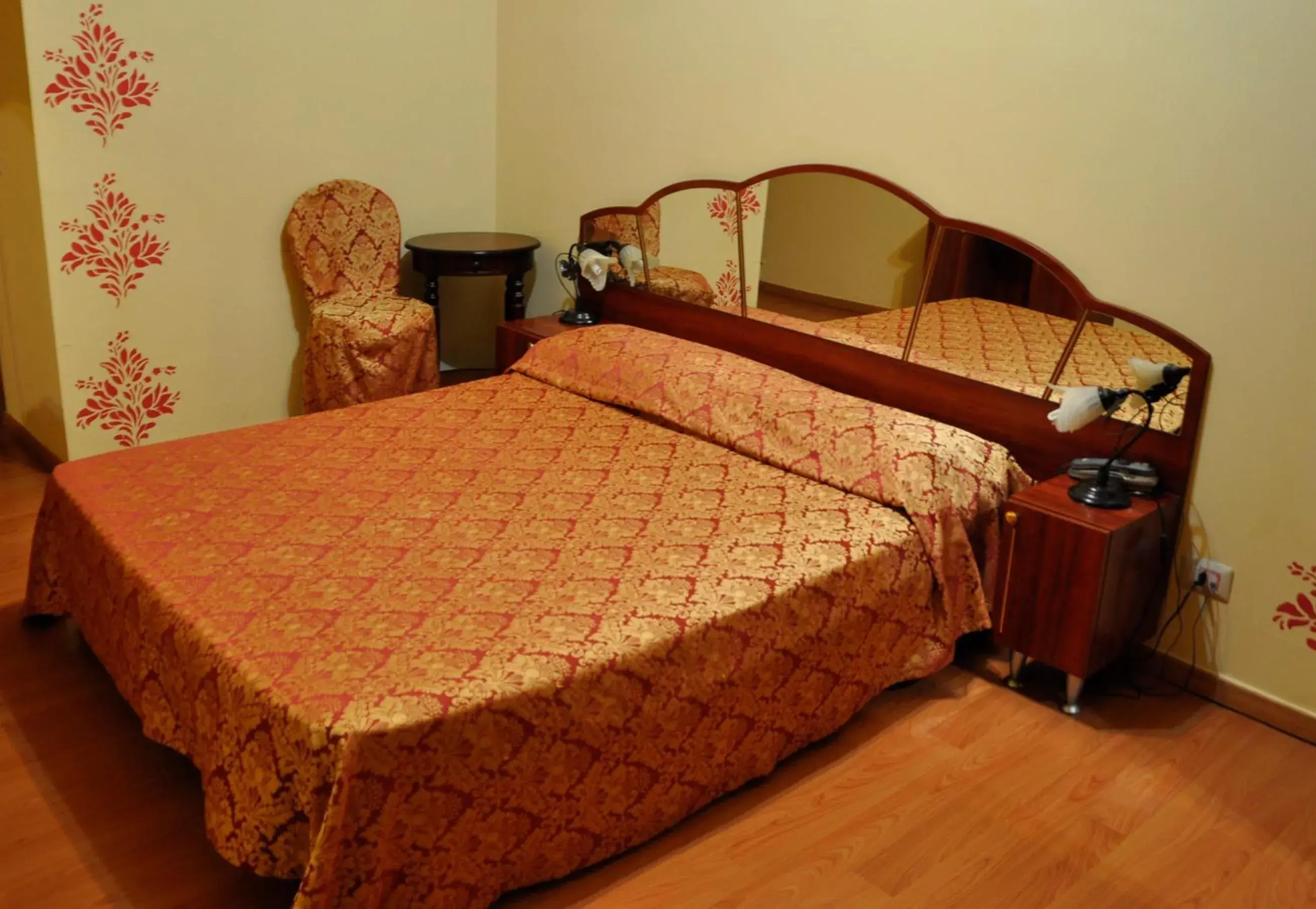 Budget Double Room in I 3 Pini Budget Double Room in I 3 Pini