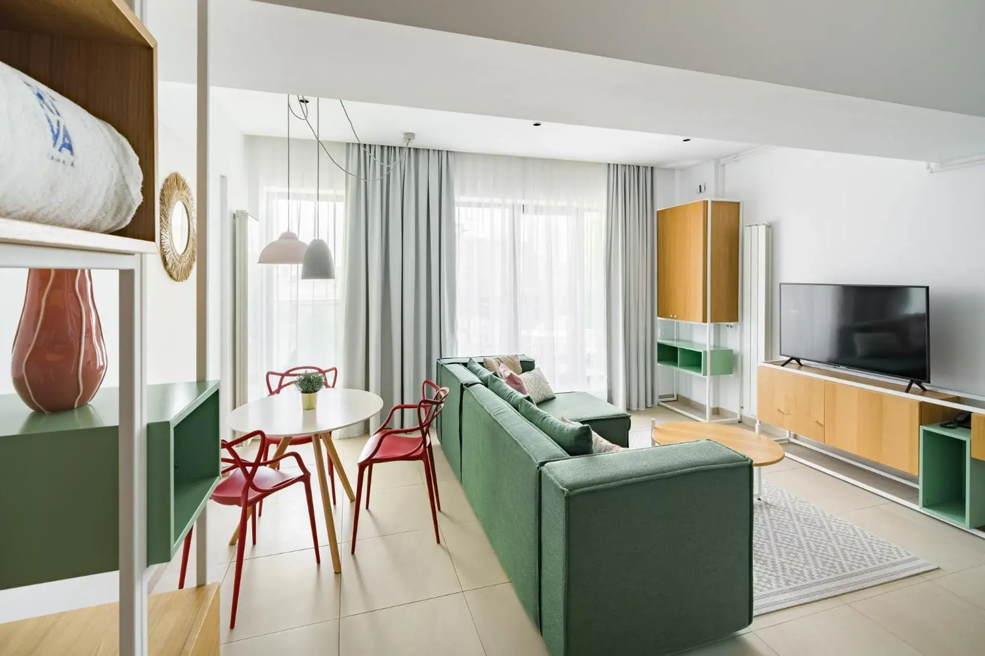 Superior Suite with Lateral Sea View in Riva Mamaia Beach Apart Hotel Superior Suite with Lateral Sea View in Riva Mamaia Beach Apart Hotel