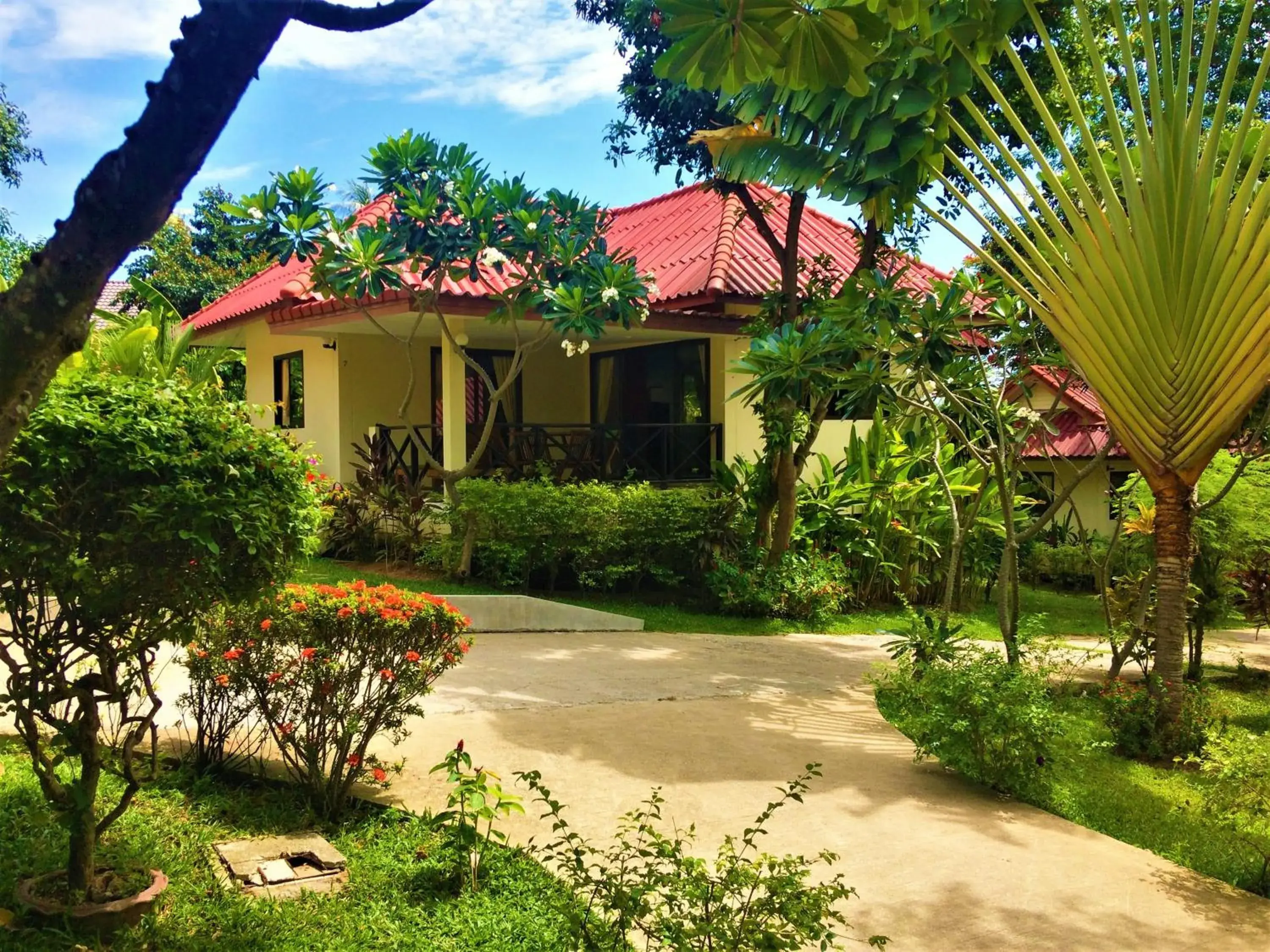 Superior Two-Bedroom Villa in Chor Chang Villa Resort Superior Two-Bedroom Villa in Chor Chang Villa Resort