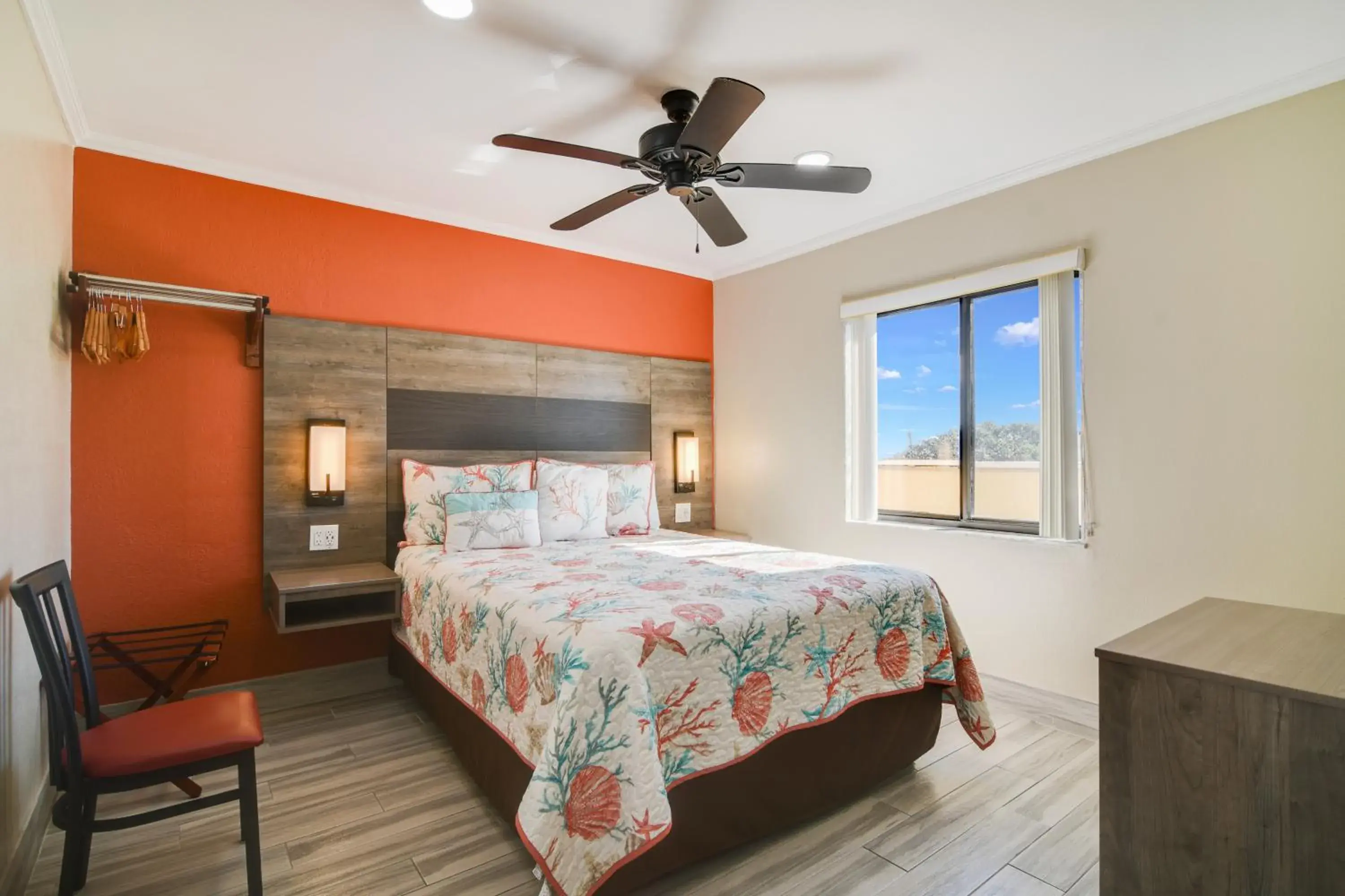 Two-Bedroom Suite - Non-Smoking in Anthony's on the Beach Two-Bedroom Suite - Non-Smoking in Anthony's on the Beach